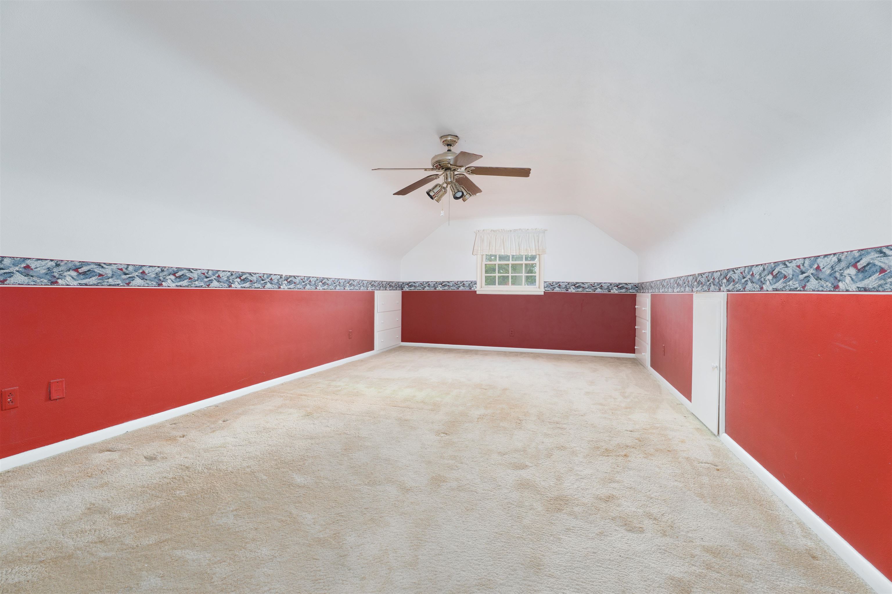 3618 S. Griffith Avenue, Owensboro, Kentucky 42301, 4 Bedrooms Bedrooms, ,2 BathroomsBathrooms,Single Family Residence,For Sale,S. Griffith Avenue,92598