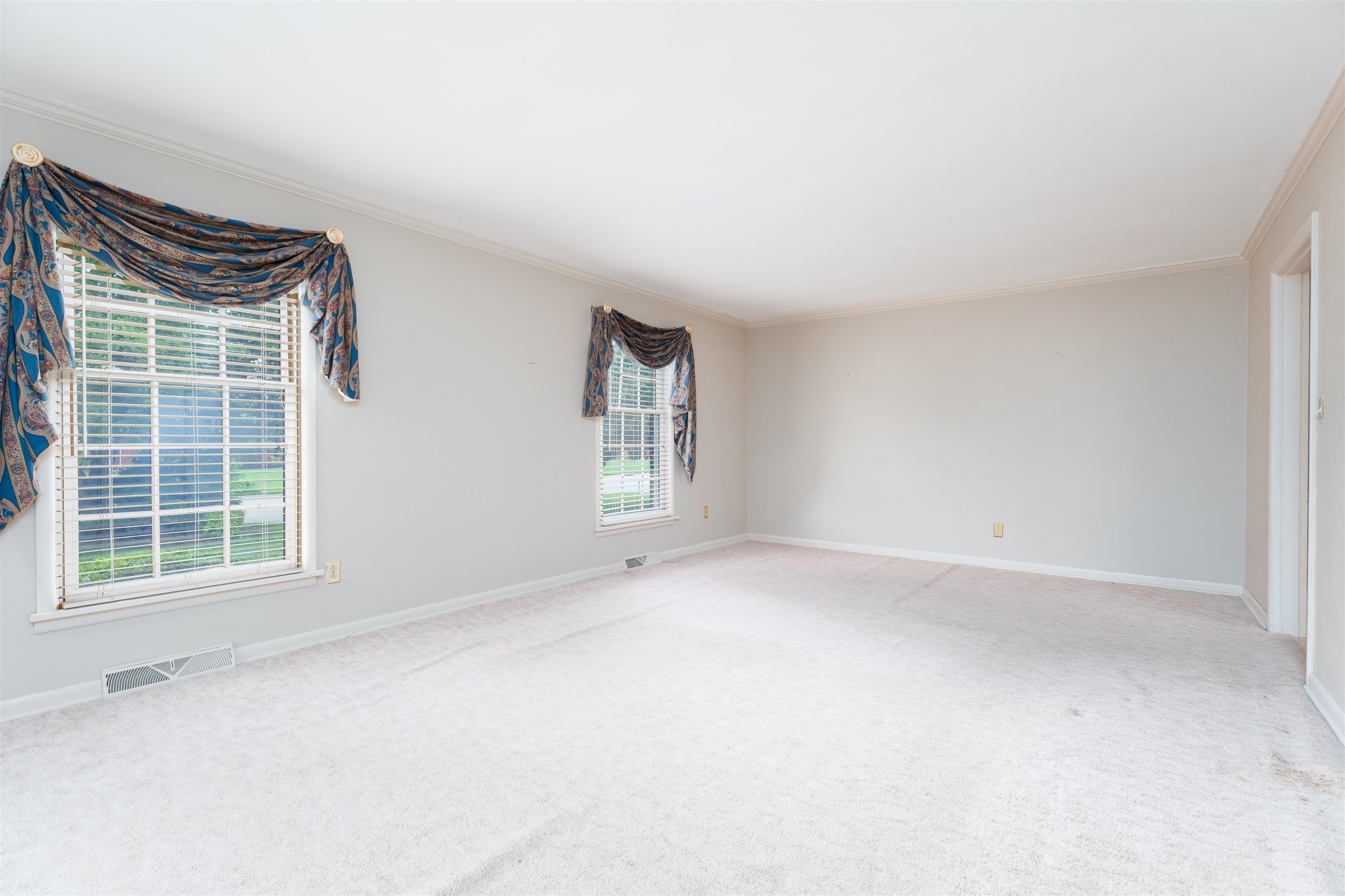 3618 S. Griffith Avenue, Owensboro, Kentucky 42301, 4 Bedrooms Bedrooms, ,2 BathroomsBathrooms,Single Family Residence,For Sale,S. Griffith Avenue,92598