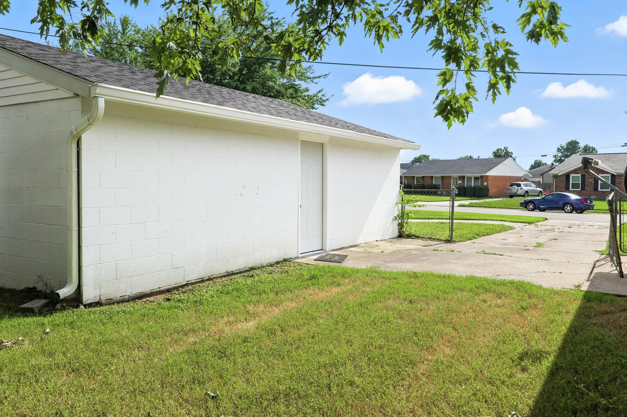 2228 Webster Ct, Owensboro, Kentucky 42301, 3 Bedrooms Bedrooms, ,1 BathroomBathrooms,Single Family Residence,For Sale,Webster Ct,92599
