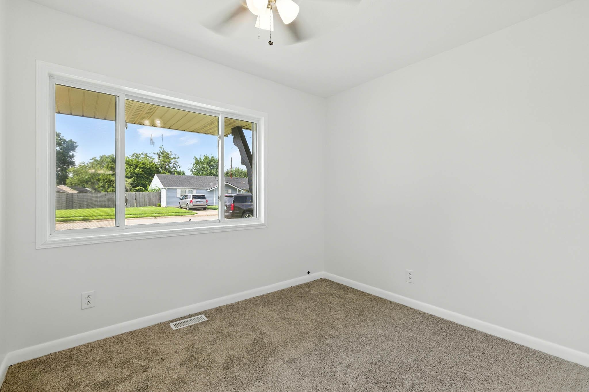 2228 Webster Ct, Owensboro, Kentucky 42301, 3 Bedrooms Bedrooms, ,1 BathroomBathrooms,Single Family Residence,For Sale,Webster Ct,92599