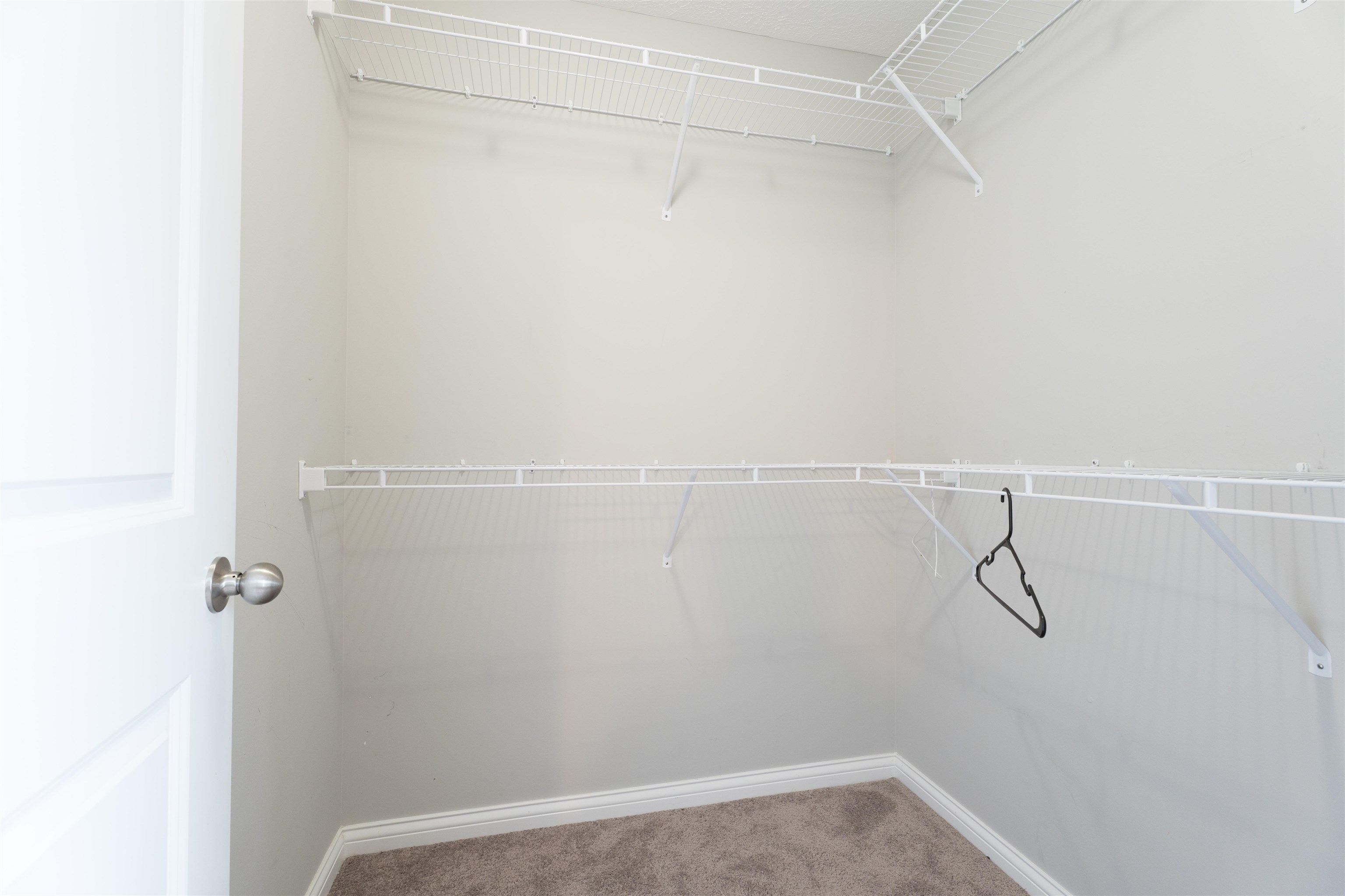 6824 Bridgeview Ct, Utica, Kentucky 42376, 4 Bedrooms Bedrooms, ,2 BathroomsBathrooms,Single Family Residence,For Sale,Bridgeview Ct,92602