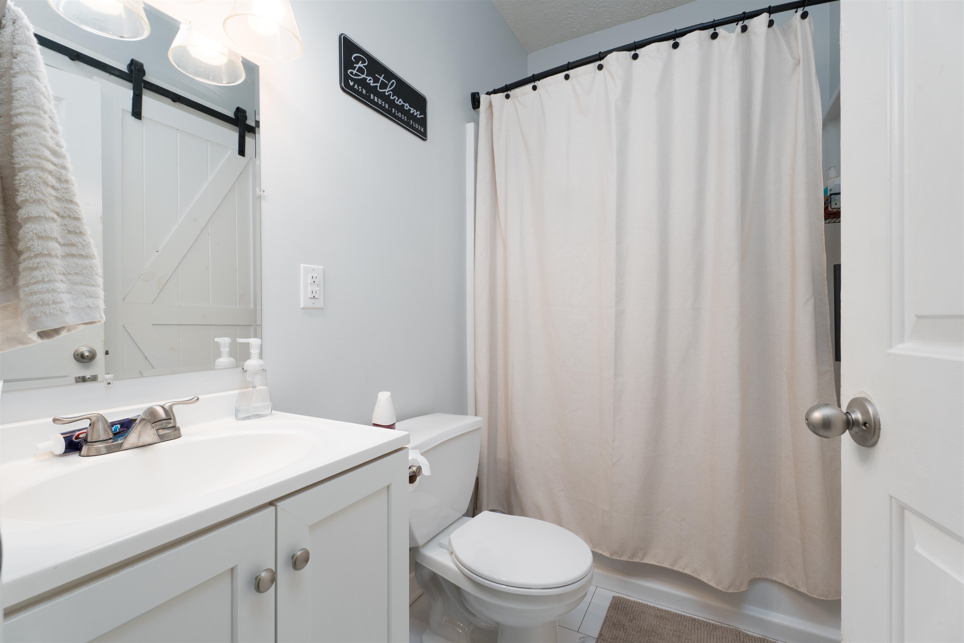 106 20th Street, Owensboro, Kentucky 42301-2213, 3 Bedrooms Bedrooms, ,1 BathroomBathrooms,Single Family Residence,For Sale,20th Street,92609