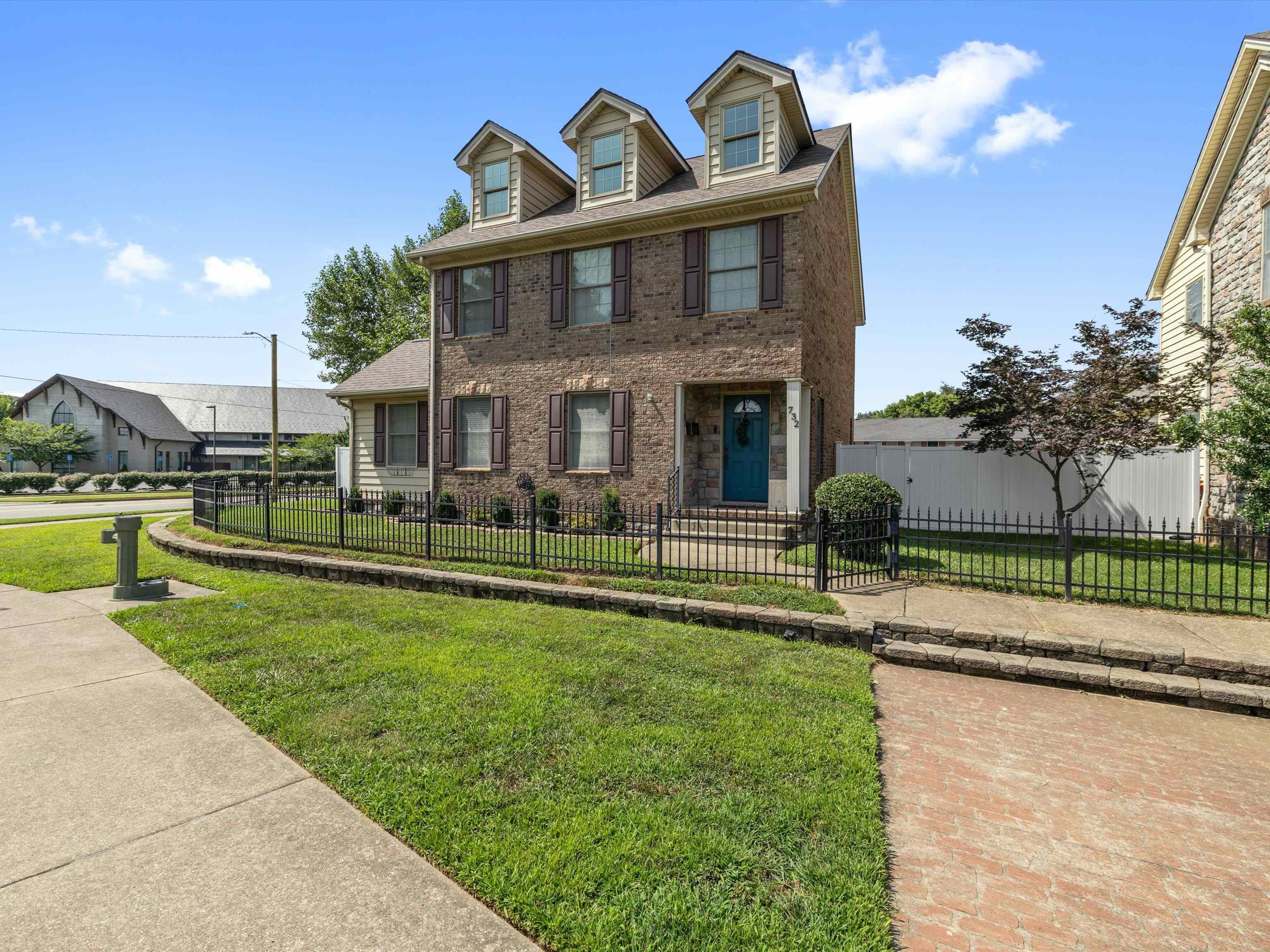 732 Crittenden St., Owensboro, Kentucky 42303, 3 Bedrooms Bedrooms, ,2 BathroomsBathrooms,Single Family Residence,For Sale,Crittenden St.,92613