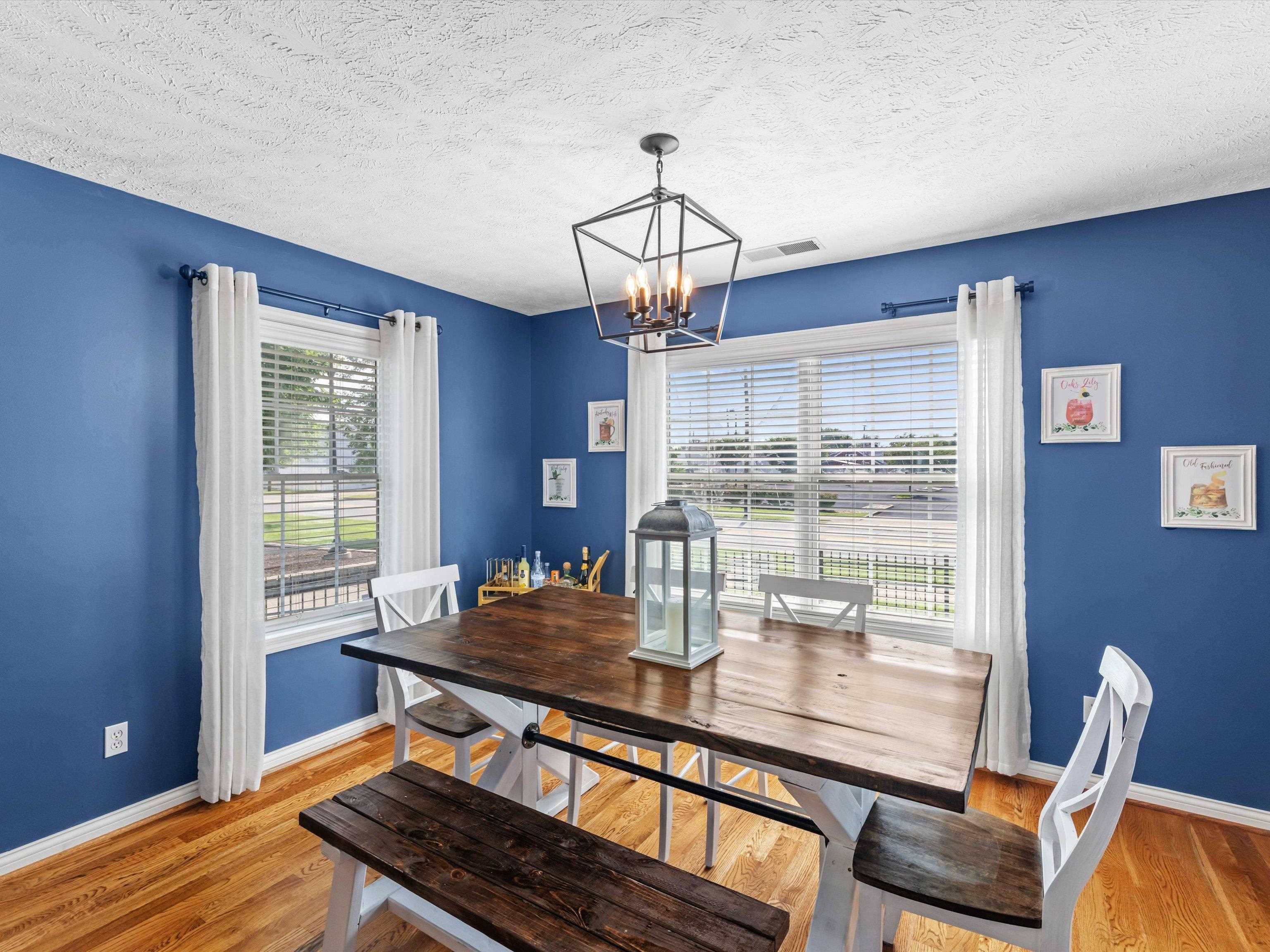 732 Crittenden St., Owensboro, Kentucky 42303, 3 Bedrooms Bedrooms, ,2 BathroomsBathrooms,Single Family Residence,For Sale,Crittenden St.,92613