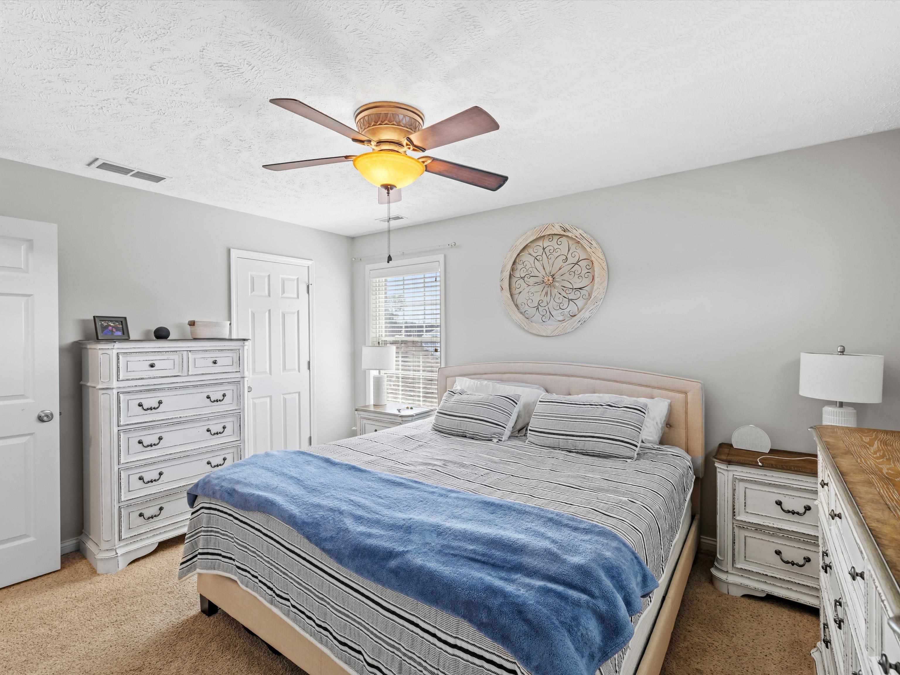 732 Crittenden St., Owensboro, Kentucky 42303, 3 Bedrooms Bedrooms, ,2 BathroomsBathrooms,Single Family Residence,For Sale,Crittenden St.,92613