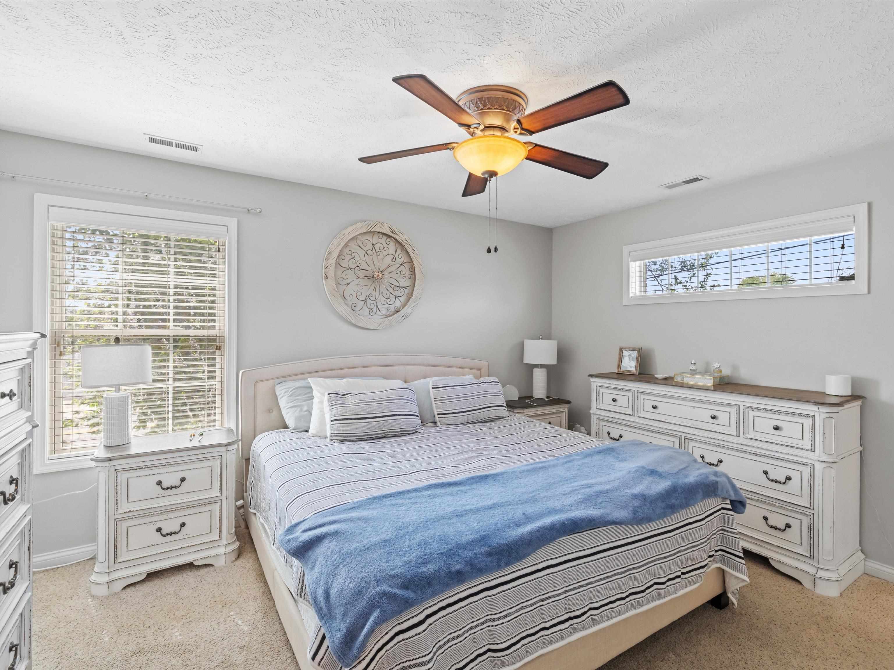 732 Crittenden St., Owensboro, Kentucky 42303, 3 Bedrooms Bedrooms, ,2 BathroomsBathrooms,Single Family Residence,For Sale,Crittenden St.,92613