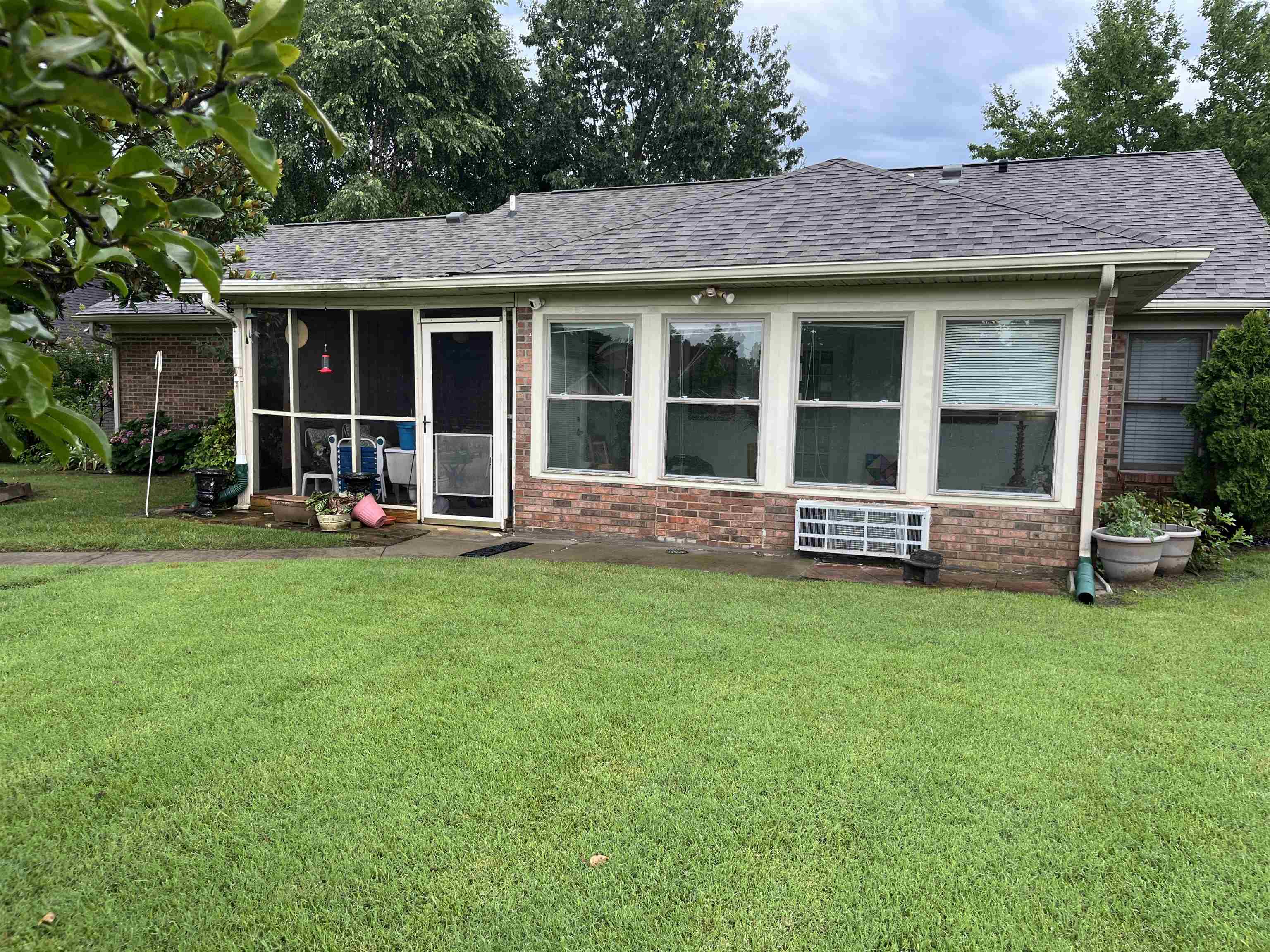3068 Steeplechase, Owensboro, Kentucky 42303, 3 Bedrooms Bedrooms, ,2 BathroomsBathrooms,Ranch,For Sale,Steeplechase,92614