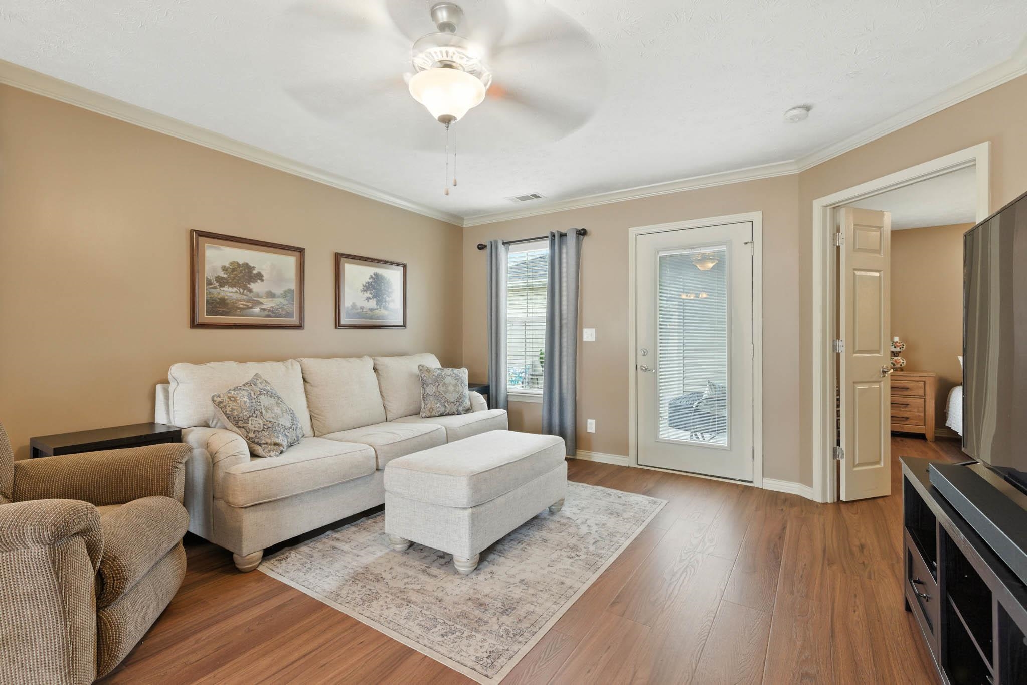 2001 Viola Gardens, Owensboro, Kentucky 42303, 2 Bedrooms Bedrooms, ,2 BathroomsBathrooms,Condominium,For Sale,Viola Gardens,92618