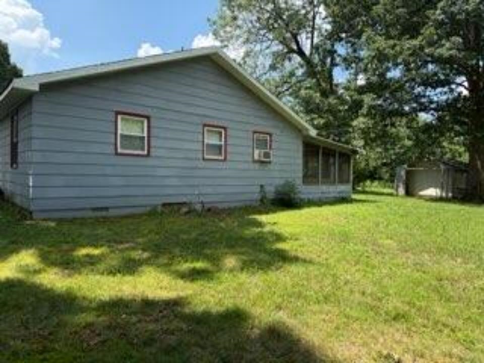 4555 Logansport Road, Morgantown, Kentucky 42261, 2 Bedrooms Bedrooms, ,1 BathroomBathrooms,Single Family Residence,For Sale,Logansport Road,92619