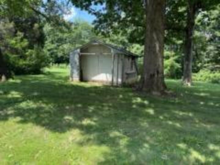 4555 Logansport Road, Morgantown, Kentucky 42261, 2 Bedrooms Bedrooms, ,1 BathroomBathrooms,Single Family Residence,For Sale,Logansport Road,92619