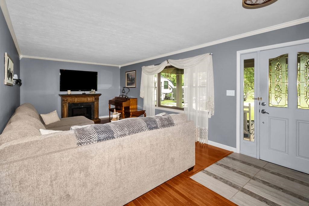 4166 Greenbriar Rd, Utica, Kentucky 42376, 3 Bedrooms Bedrooms, ,1 BathroomBathrooms,Single Family Residence,For Sale,Greenbriar Rd,92620