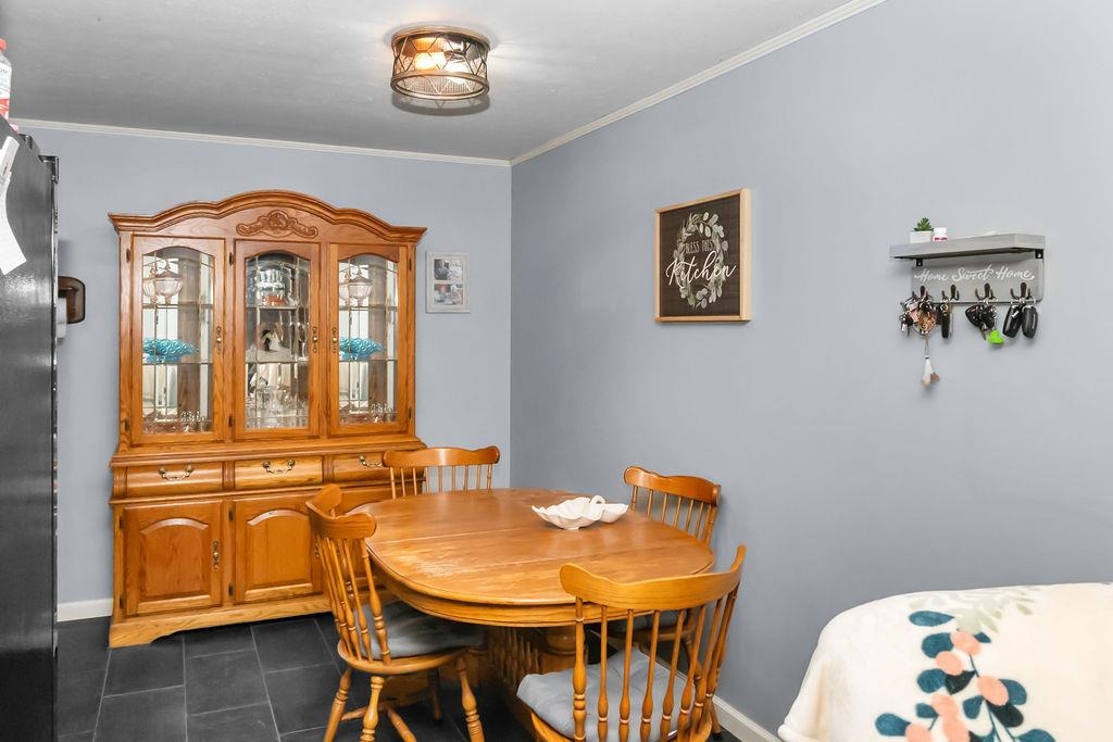 4166 Greenbriar Rd, Utica, Kentucky 42376, 3 Bedrooms Bedrooms, ,1 BathroomBathrooms,Single Family Residence,For Sale,Greenbriar Rd,92620
