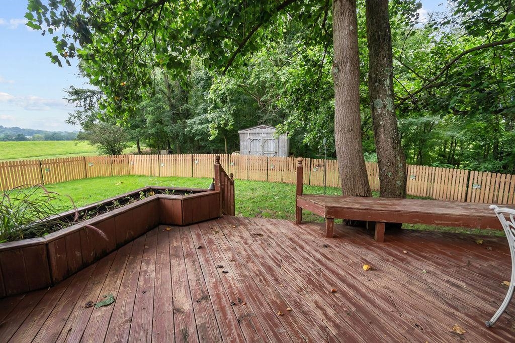 4166 Greenbriar Rd, Utica, Kentucky 42376, 3 Bedrooms Bedrooms, ,1 BathroomBathrooms,Single Family Residence,For Sale,Greenbriar Rd,92620