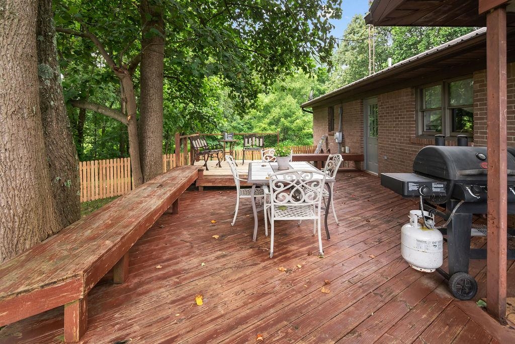 4166 Greenbriar Rd, Utica, Kentucky 42376, 3 Bedrooms Bedrooms, ,1 BathroomBathrooms,Single Family Residence,For Sale,Greenbriar Rd,92620