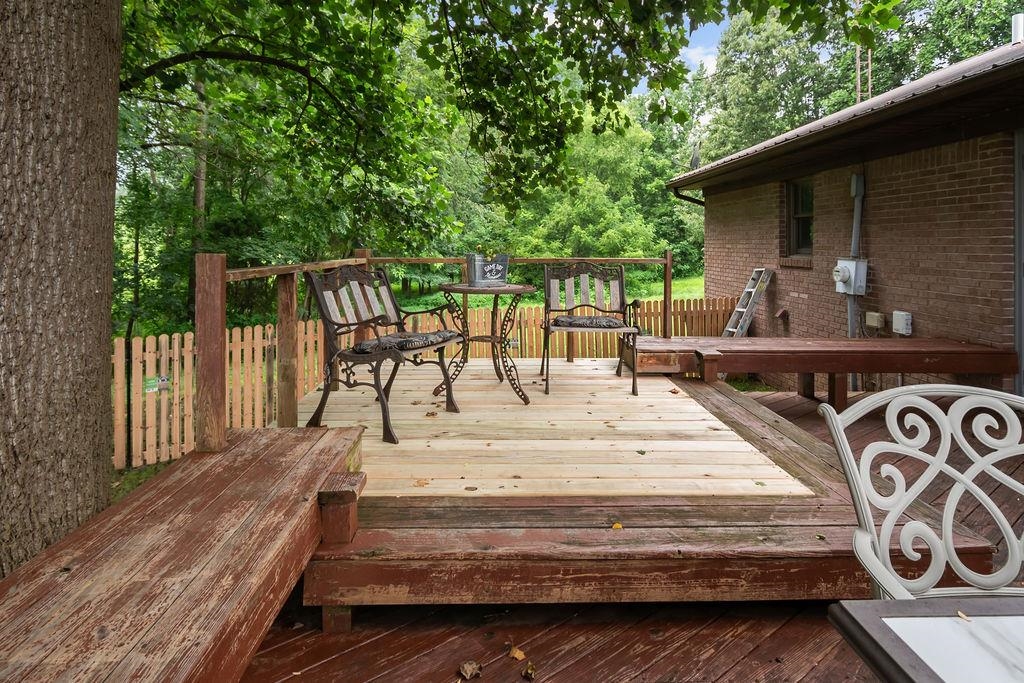 4166 Greenbriar Rd, Utica, Kentucky 42376, 3 Bedrooms Bedrooms, ,1 BathroomBathrooms,Single Family Residence,For Sale,Greenbriar Rd,92620