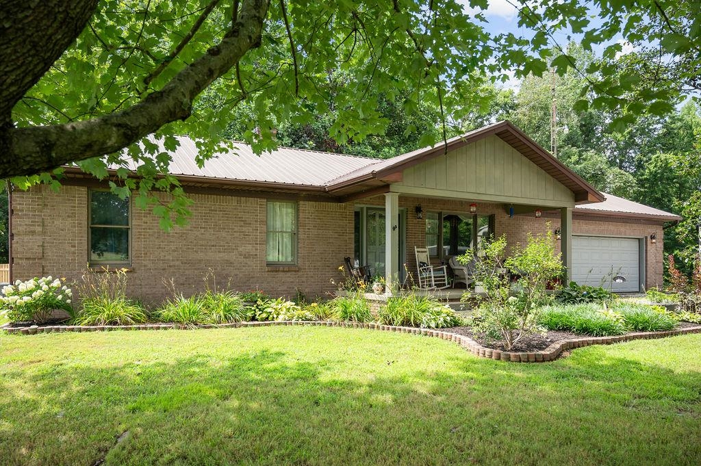 4166 Greenbriar Rd, Utica, Kentucky 42376, 3 Bedrooms Bedrooms, ,1 BathroomBathrooms,Single Family Residence,For Sale,Greenbriar Rd,92620