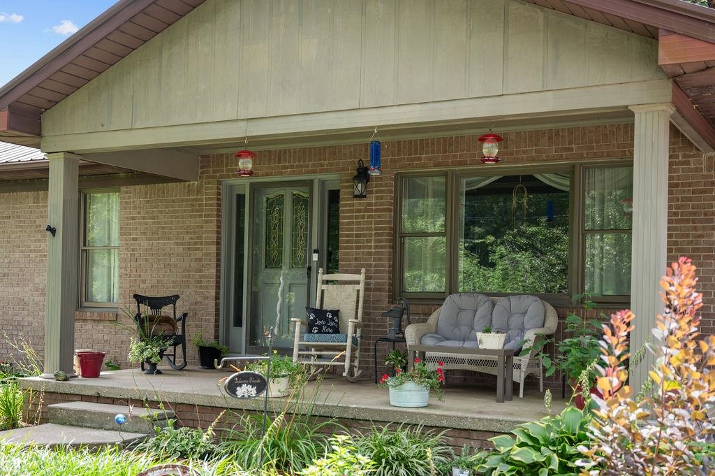 4166 Greenbriar Rd, Utica, Kentucky 42376, 3 Bedrooms Bedrooms, ,1 BathroomBathrooms,Single Family Residence,For Sale,Greenbriar Rd,92620