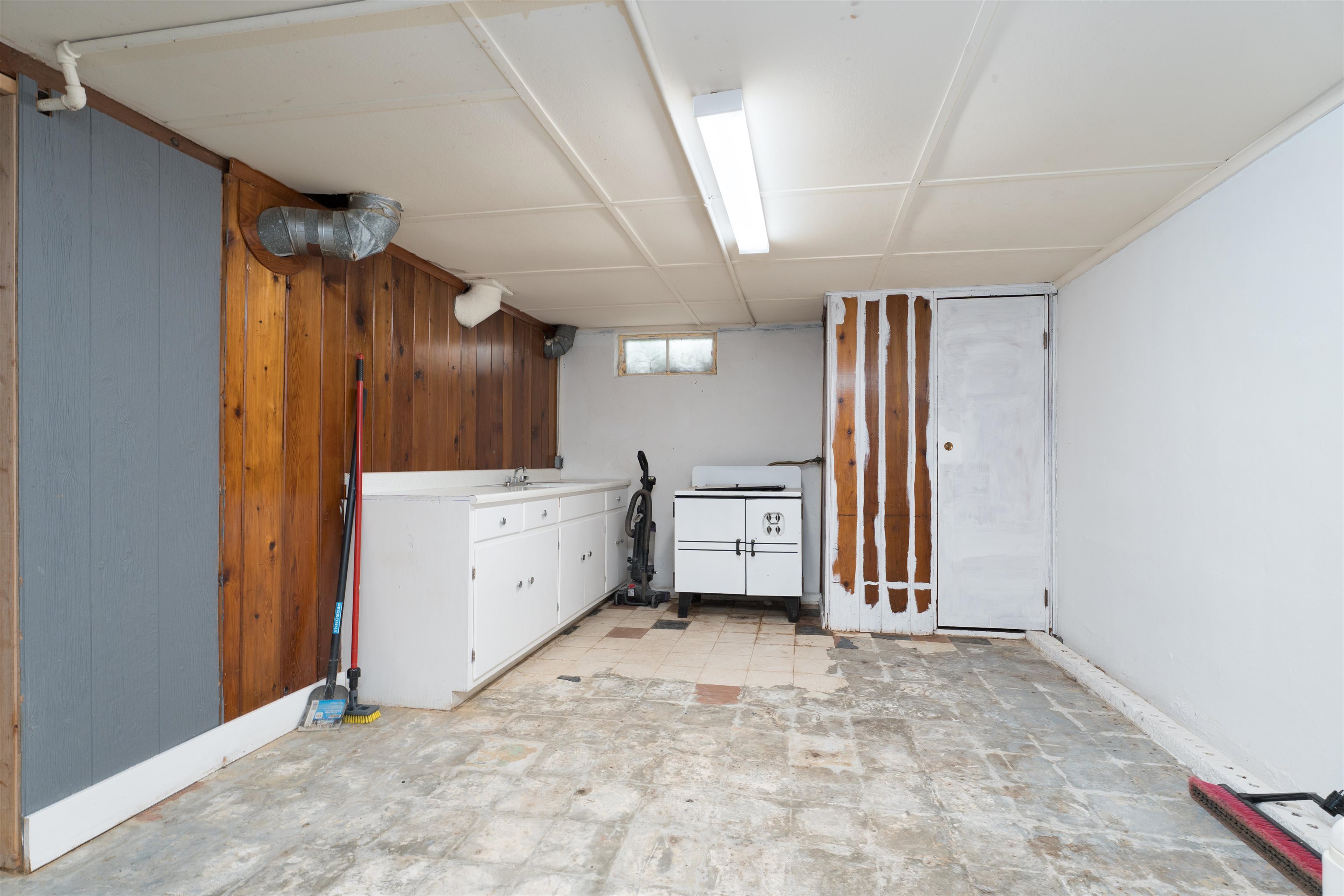 3021 Meadowland Drive, Owensboro, Kentucky 42303, 3 Bedrooms Bedrooms, ,1 BathroomBathrooms,Single Family Residence,For Sale,Meadowland Drive,92621