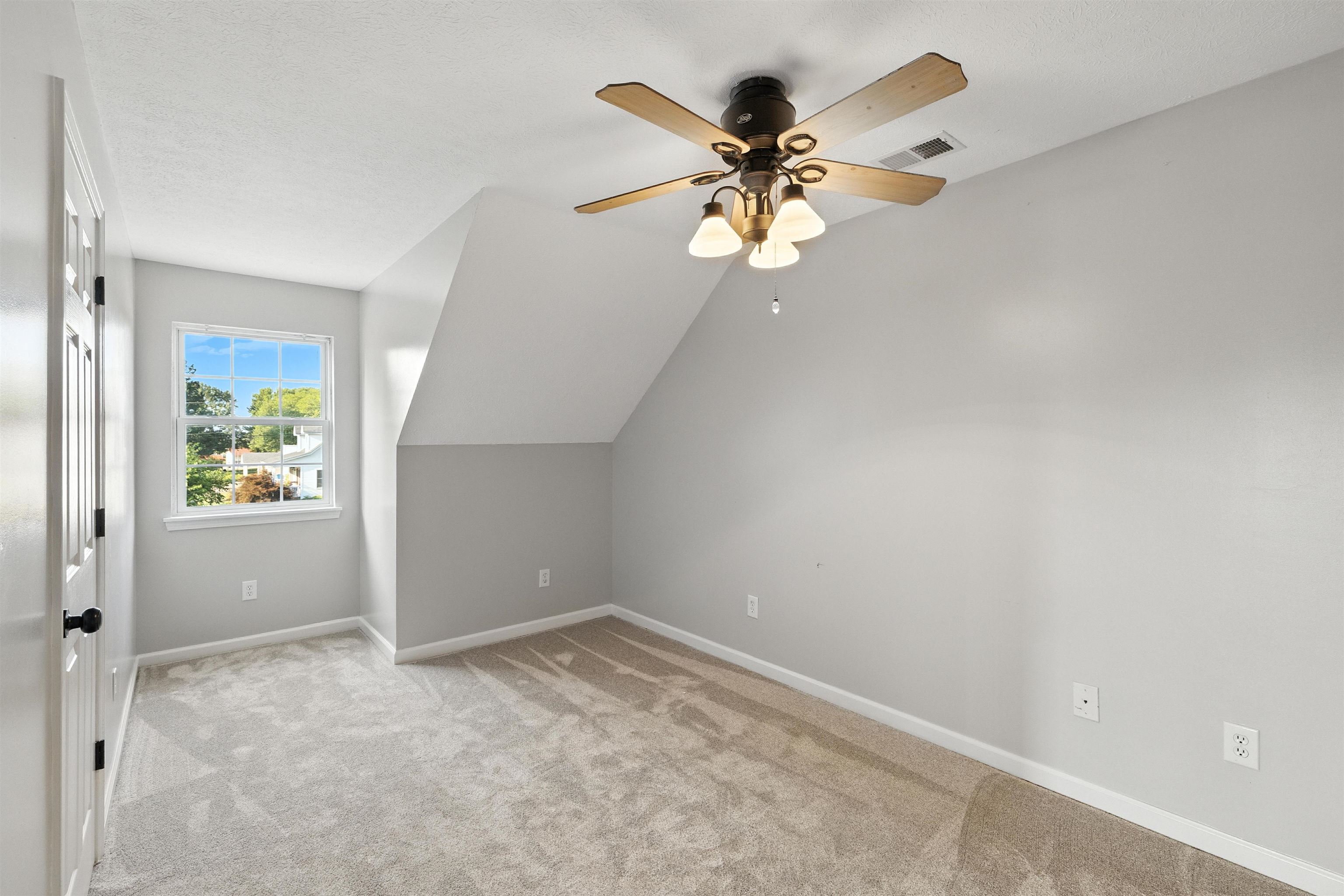 30 Chase Ct, Ekron, Kentucky 40117, 3 Bedrooms Bedrooms, ,3 BathroomsBathrooms,Single Family Residence,For Sale,Chase Ct,92622