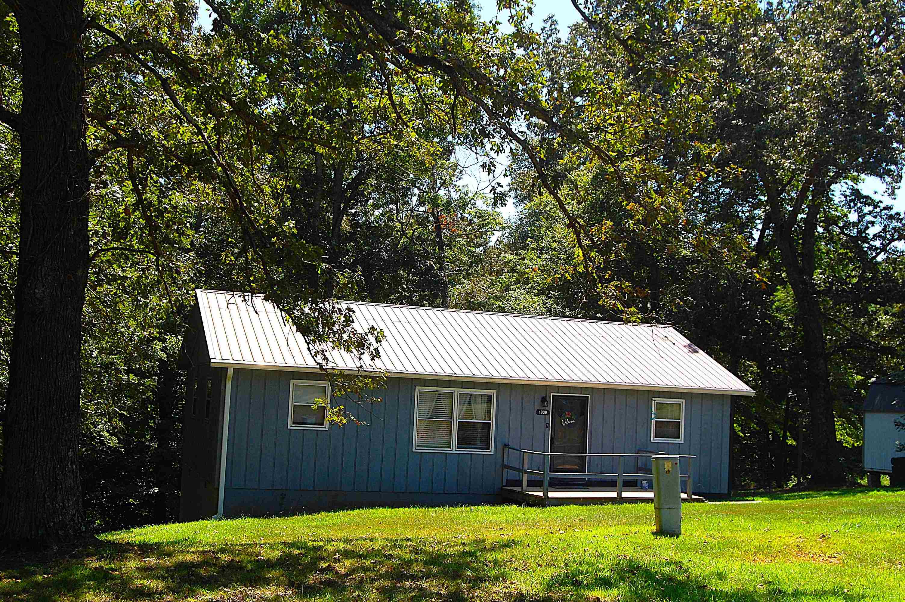 1939 Rockcastle RD, Cadiz, Kentucky 42211, 3 Bedrooms Bedrooms, ,1 BathroomBathrooms,Single Family Residence,For Sale,Rockcastle RD,92623
