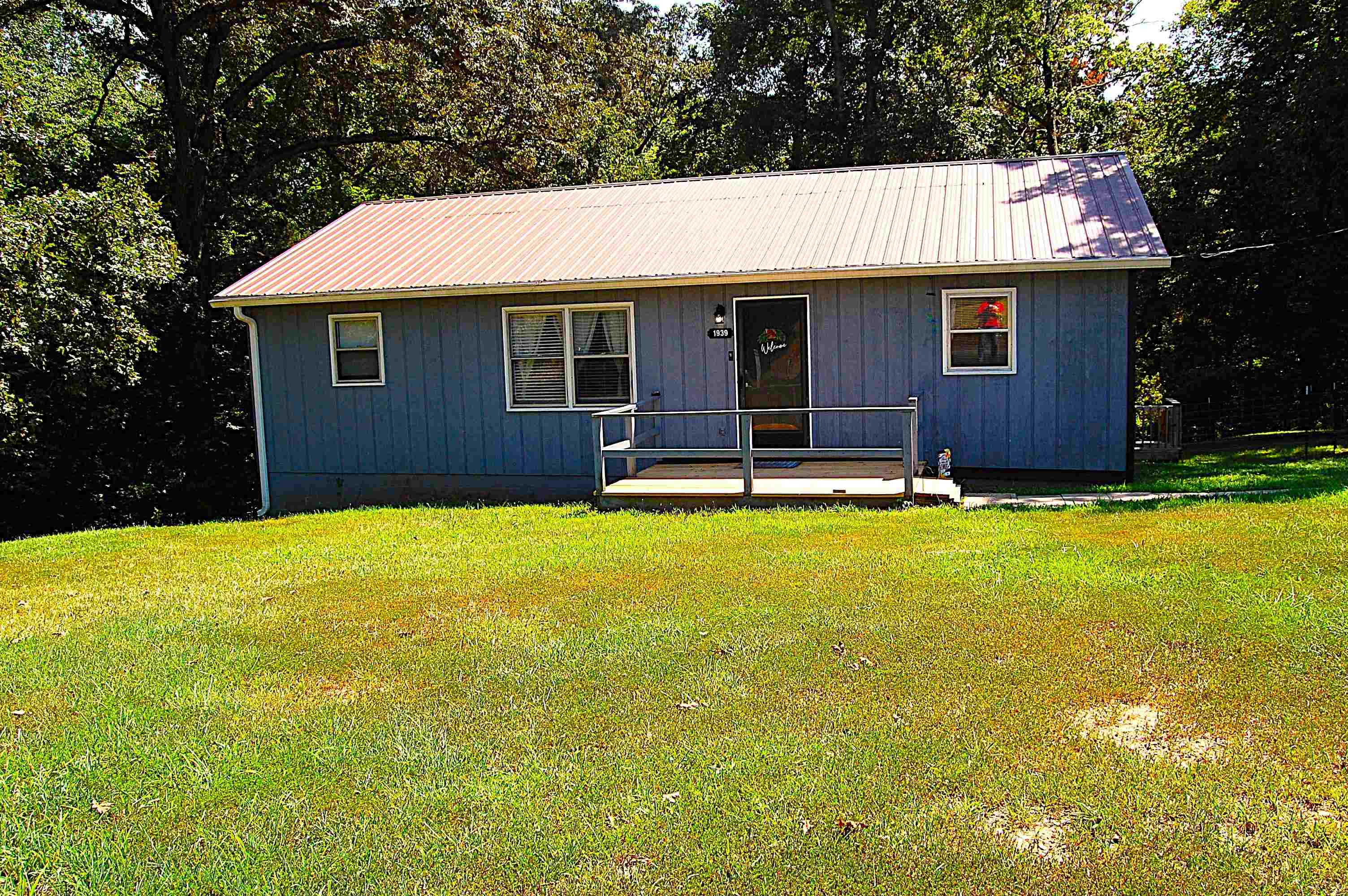 1939 Rockcastle RD, Cadiz, Kentucky 42211, 3 Bedrooms Bedrooms, ,1 BathroomBathrooms,Single Family Residence,For Sale,Rockcastle RD,92623