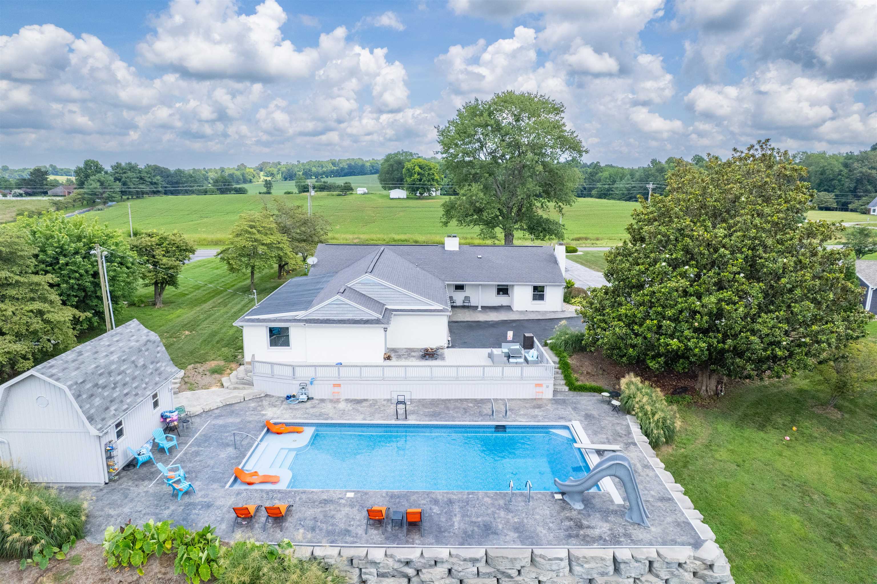 6208 HWY 144, Owensboro, Kentucky 42303, 4 Bedrooms Bedrooms, ,3 BathroomsBathrooms,Single Family Residence,For Sale,HWY 144,92624