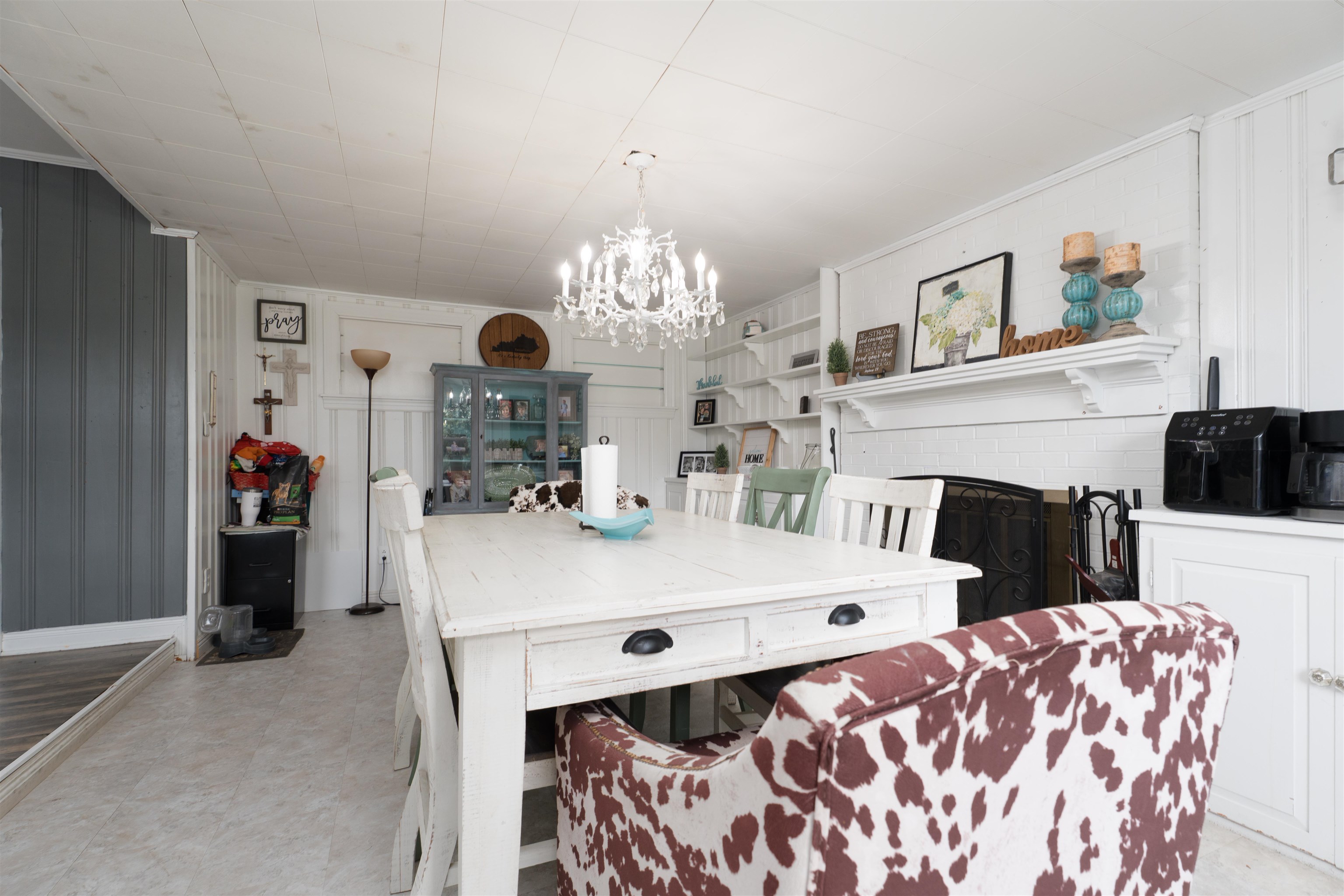 6208 HWY 144, Owensboro, Kentucky 42303, 4 Bedrooms Bedrooms, ,3 BathroomsBathrooms,Single Family Residence,For Sale,HWY 144,92624
