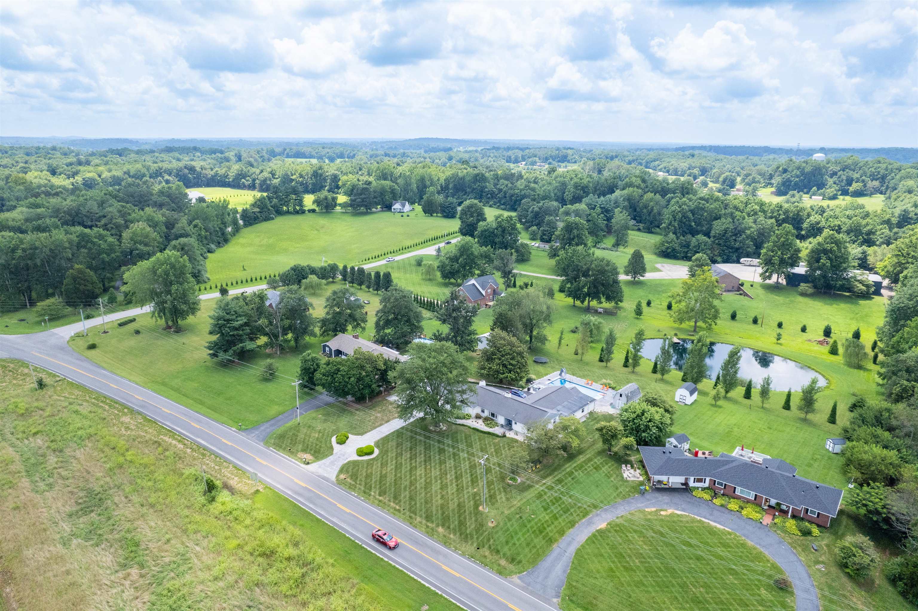 6208 HWY 144, Owensboro, Kentucky 42303, 4 Bedrooms Bedrooms, ,3 BathroomsBathrooms,Single Family Residence,For Sale,HWY 144,92624