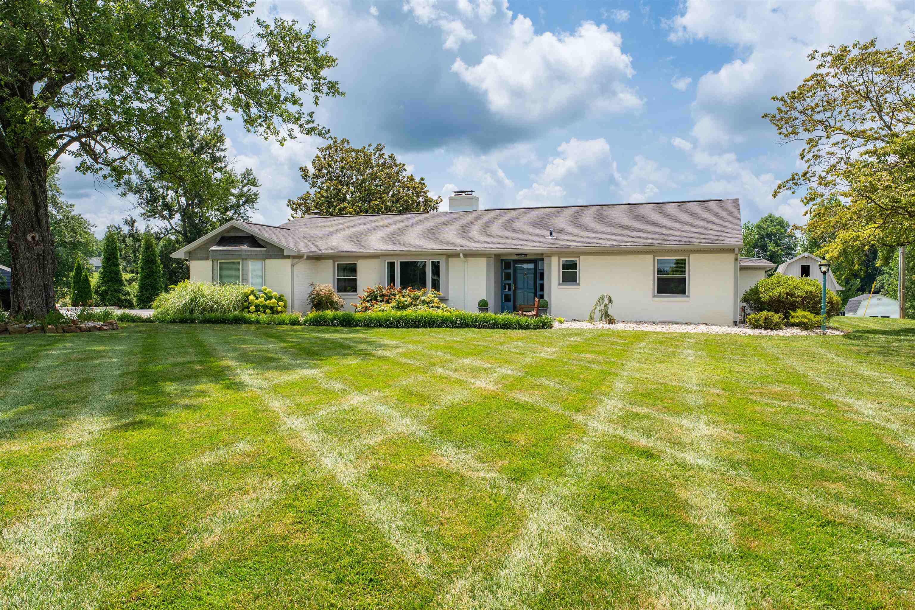 6208 HWY 144, Owensboro, Kentucky 42303, 4 Bedrooms Bedrooms, ,3 BathroomsBathrooms,Single Family Residence,For Sale,HWY 144,92624