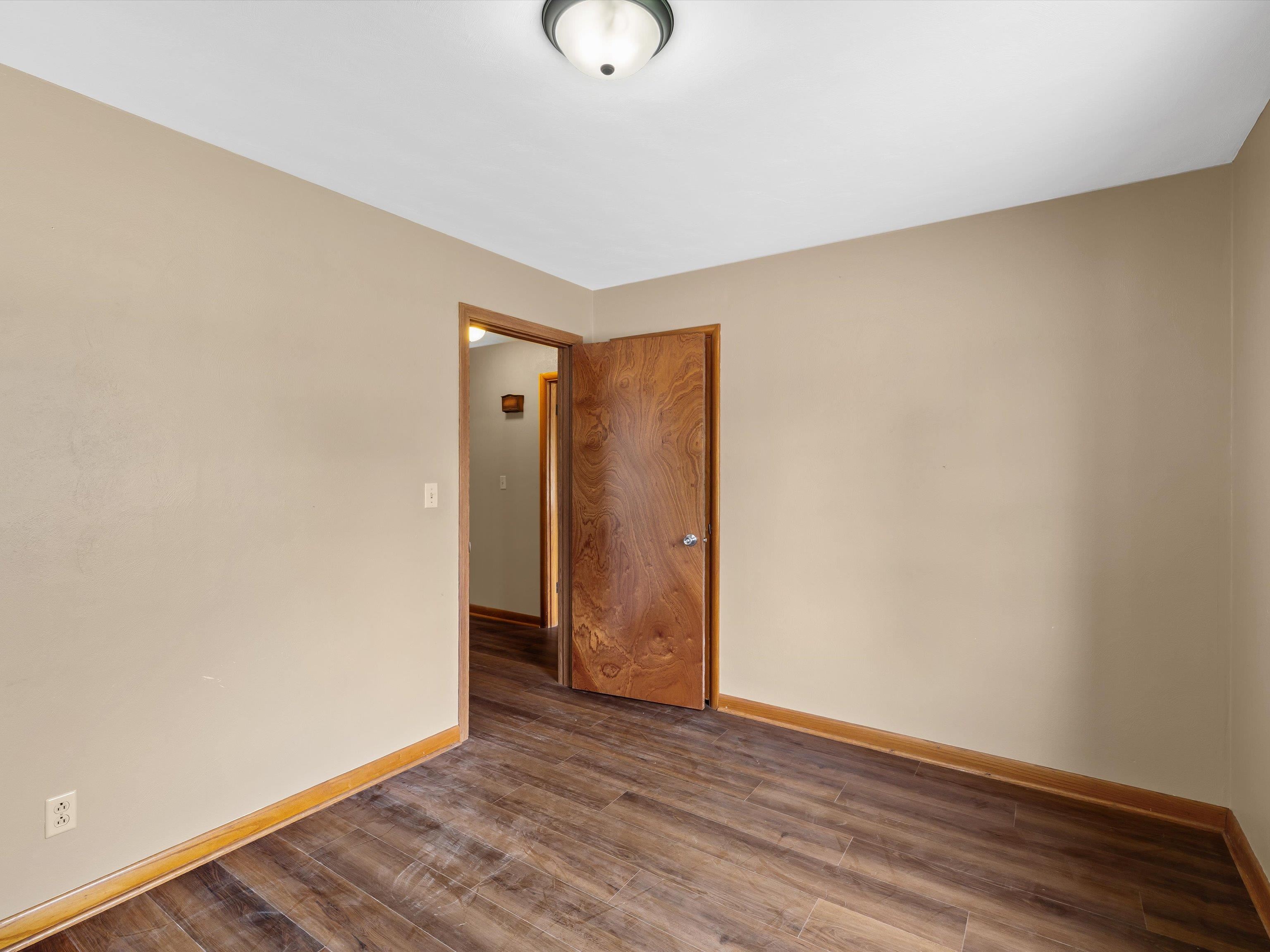 3501 Hawthorne Drive, Owensboro, Kentucky 42303, 3 Bedrooms Bedrooms, ,1 BathroomBathrooms,Single Family Residence,For Sale,Hawthorne Drive,92625