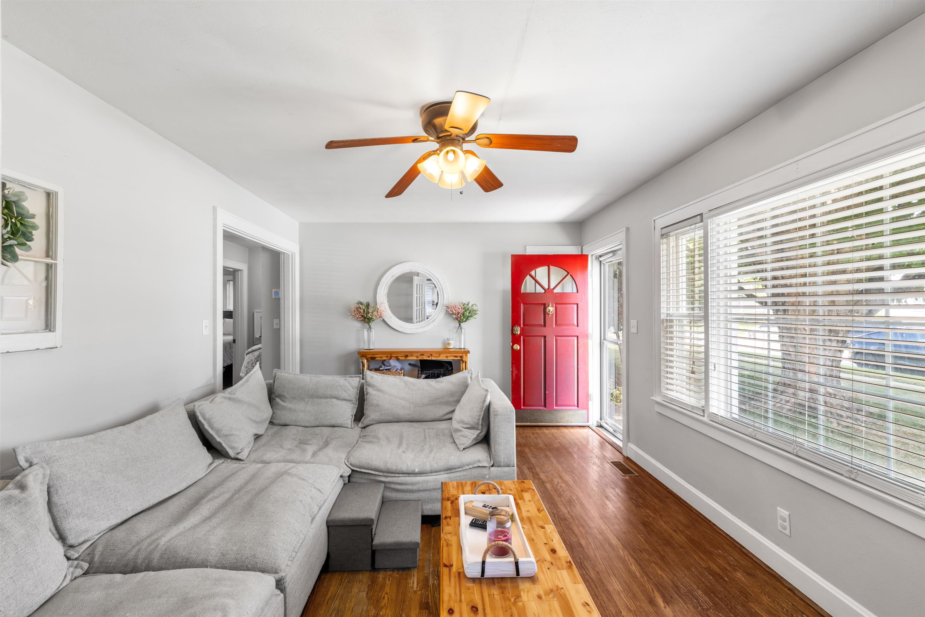 1812 Sunset Drive, Owensboro, Kentucky 42301, 3 Bedrooms Bedrooms, ,1 BathroomBathrooms,Single Family Residence,For Sale,Sunset Drive,92626