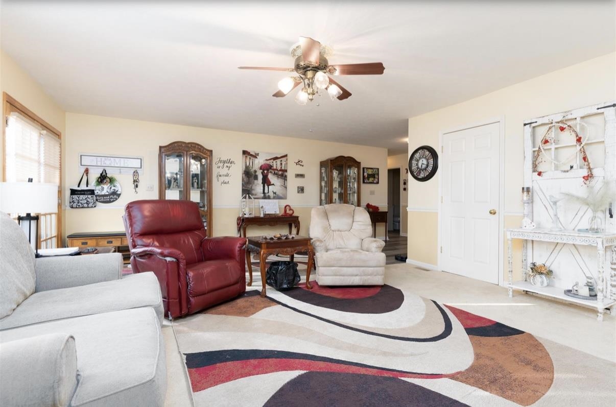 2955 Plymouth Place, Owensboro, Kentucky 42303, 4 Bedrooms Bedrooms, ,3 BathroomsBathrooms,Single Family Residence,For Sale,Plymouth Place,92627