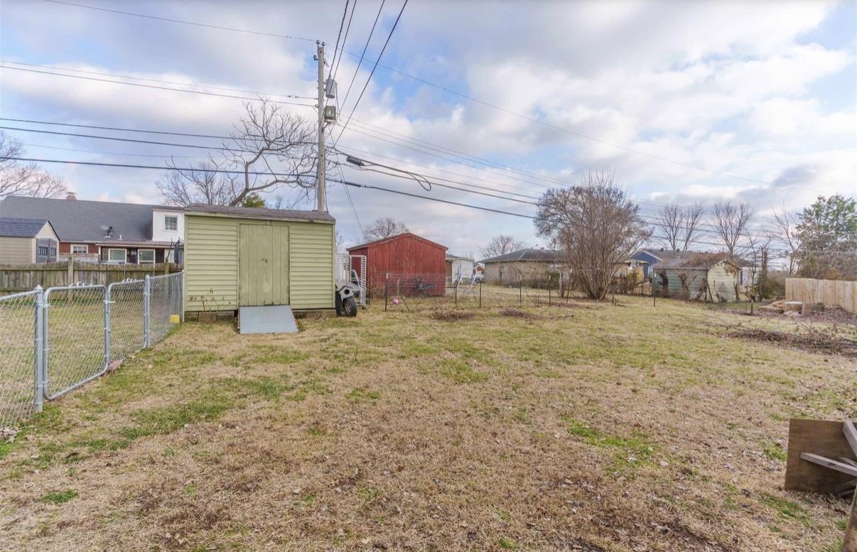2955 Plymouth Place, Owensboro, Kentucky 42303, 4 Bedrooms Bedrooms, ,3 BathroomsBathrooms,Single Family Residence,For Sale,Plymouth Place,92627