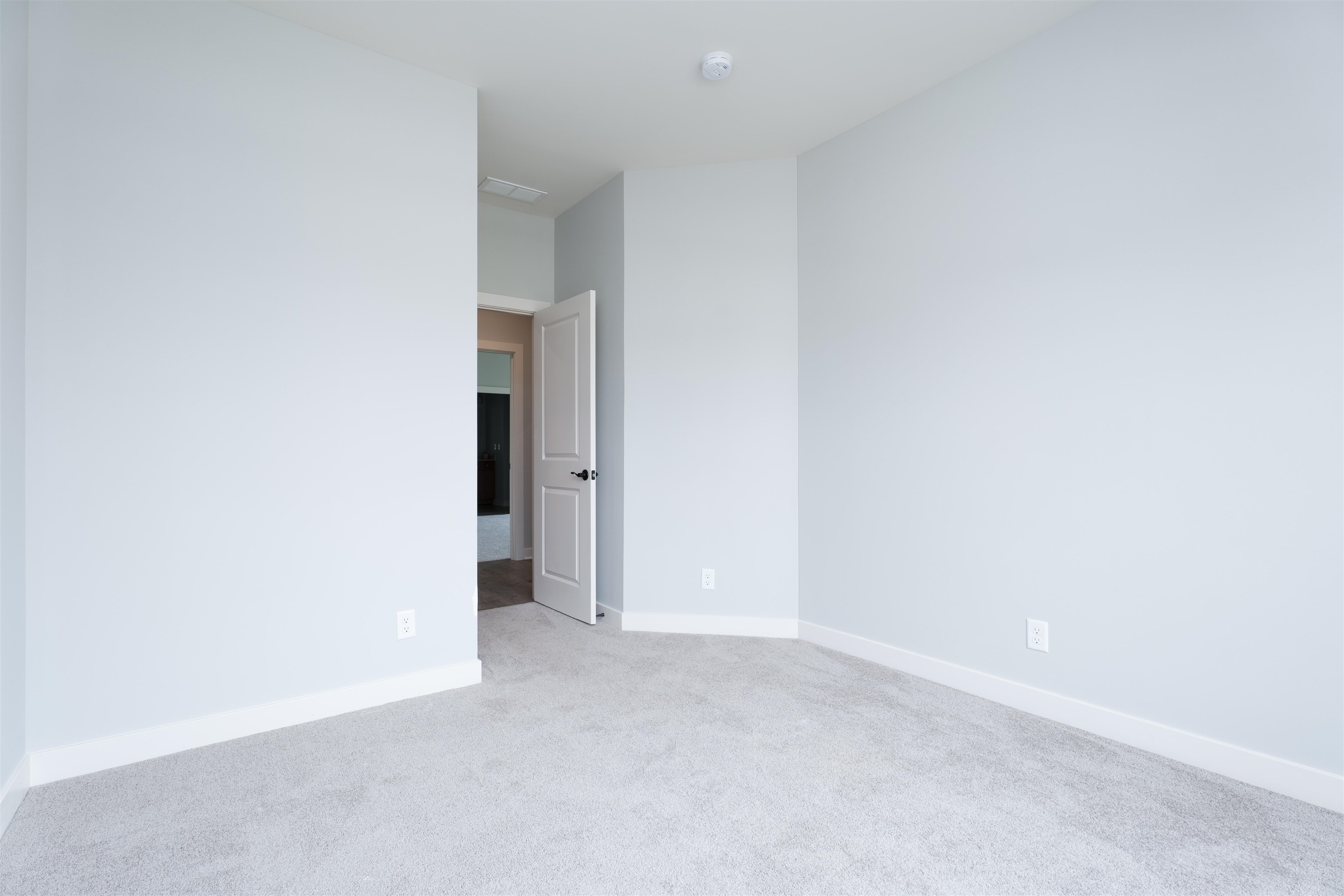 2046 Pebblewood Dr, Owensboro, Kentucky 42303, 3 Bedrooms Bedrooms, ,2 BathroomsBathrooms,Single Family Residence,For Sale,Pebblewood Dr,92629