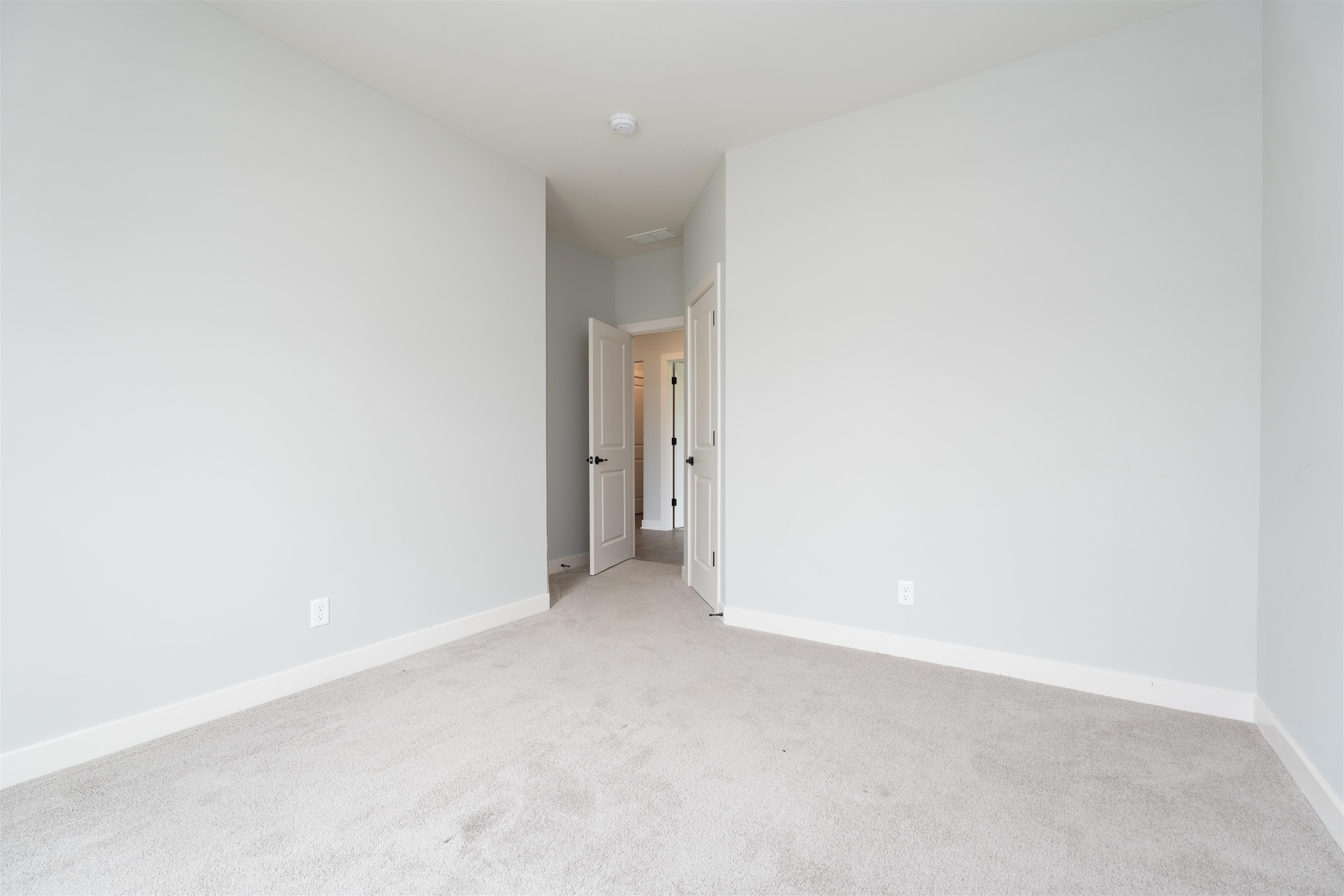 2046 Pebblewood Dr, Owensboro, Kentucky 42303, 3 Bedrooms Bedrooms, ,2 BathroomsBathrooms,Single Family Residence,For Sale,Pebblewood Dr,92629