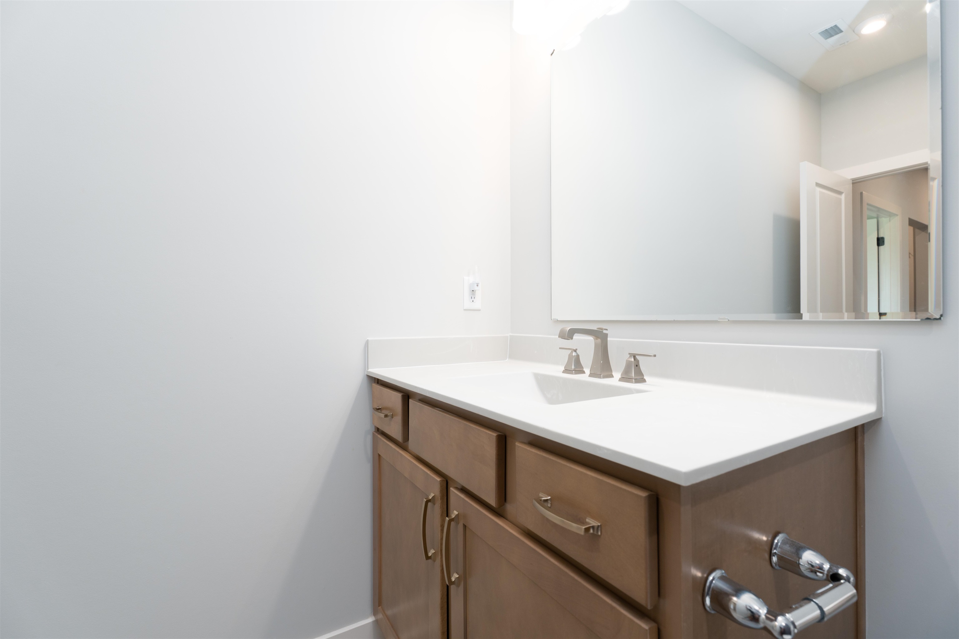2046 Pebblewood Dr, Owensboro, Kentucky 42303, 3 Bedrooms Bedrooms, ,2 BathroomsBathrooms,Single Family Residence,For Sale,Pebblewood Dr,92629