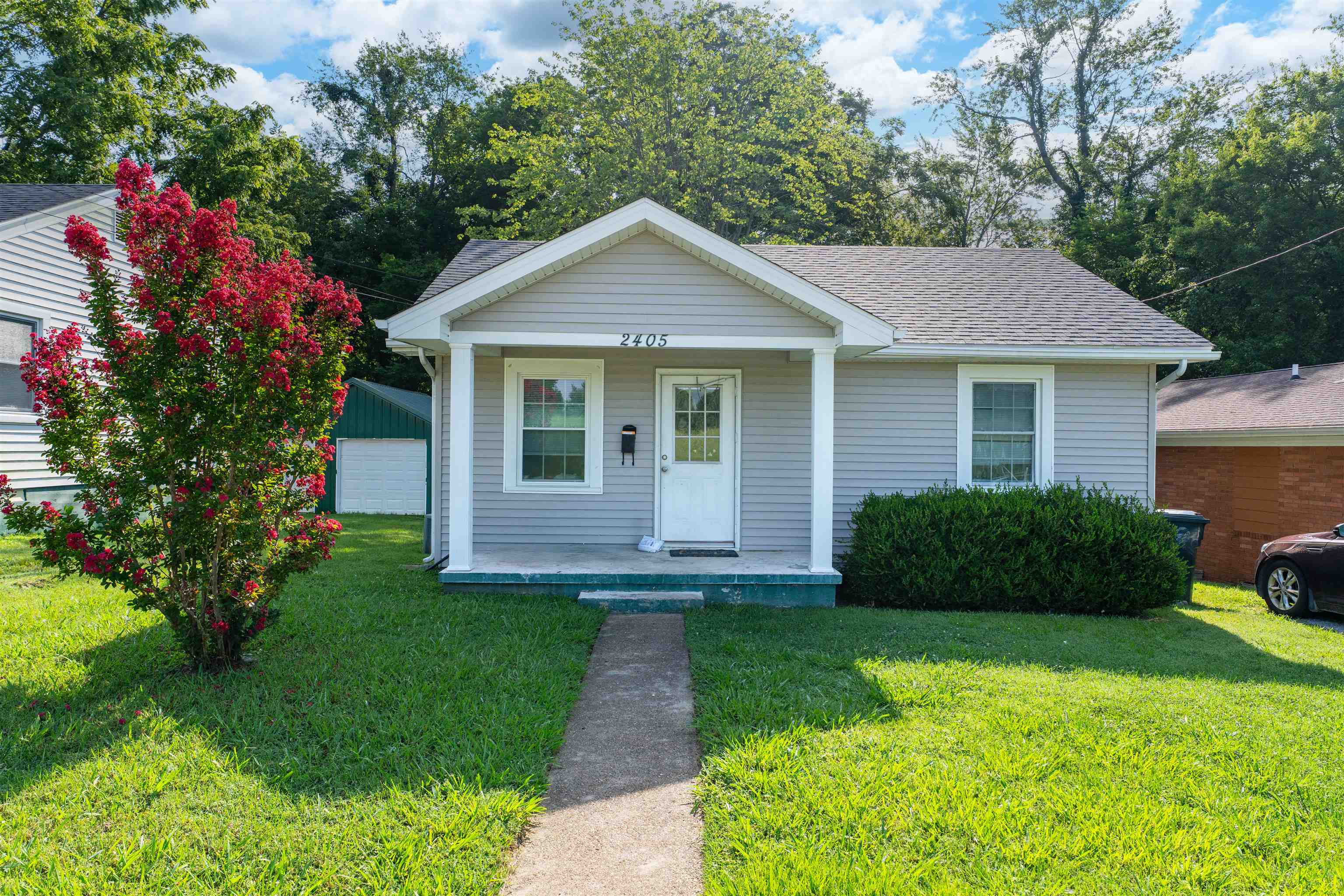 2403 Bluff Ave, Owensboro, Kentucky 42303, ,Multifamily,For Sale,Bluff Ave,92632
