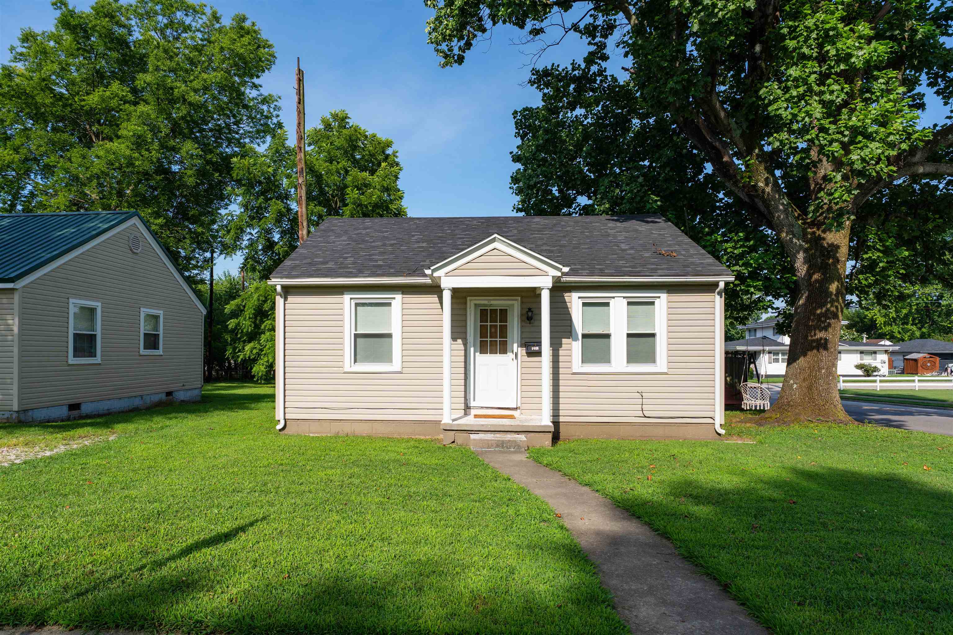2403 Bluff Ave, Owensboro, Kentucky 42303, ,Multifamily,For Sale,Bluff Ave,92632