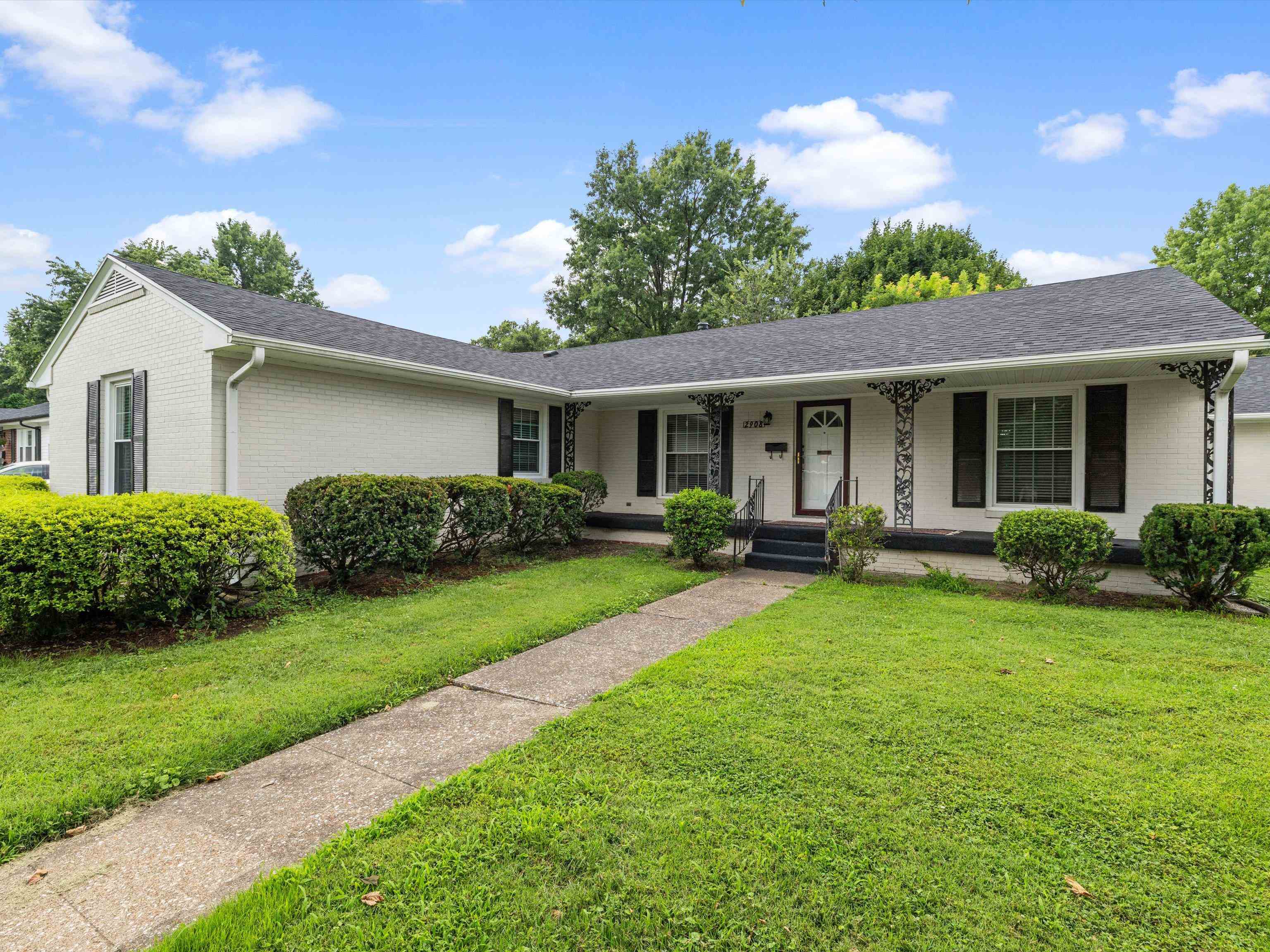 2908 Tanglewood Dr, Owensboro, Kentucky 42303, 3 Bedrooms Bedrooms, ,2 BathroomsBathrooms,Single Family Residence,For Sale,Tanglewood Dr,92638