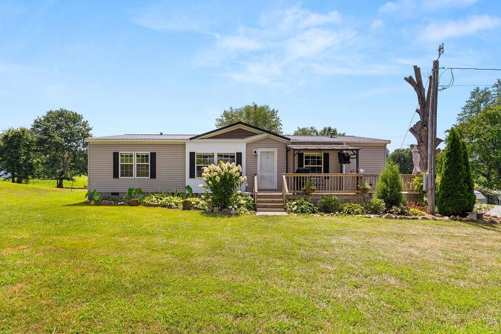 2140 Harmons Ferry Rd, Utica, Kentucky 42376, 3 Bedrooms Bedrooms, ,2 BathroomsBathrooms,Manufactured Home,For Sale,Harmons Ferry Rd,92644