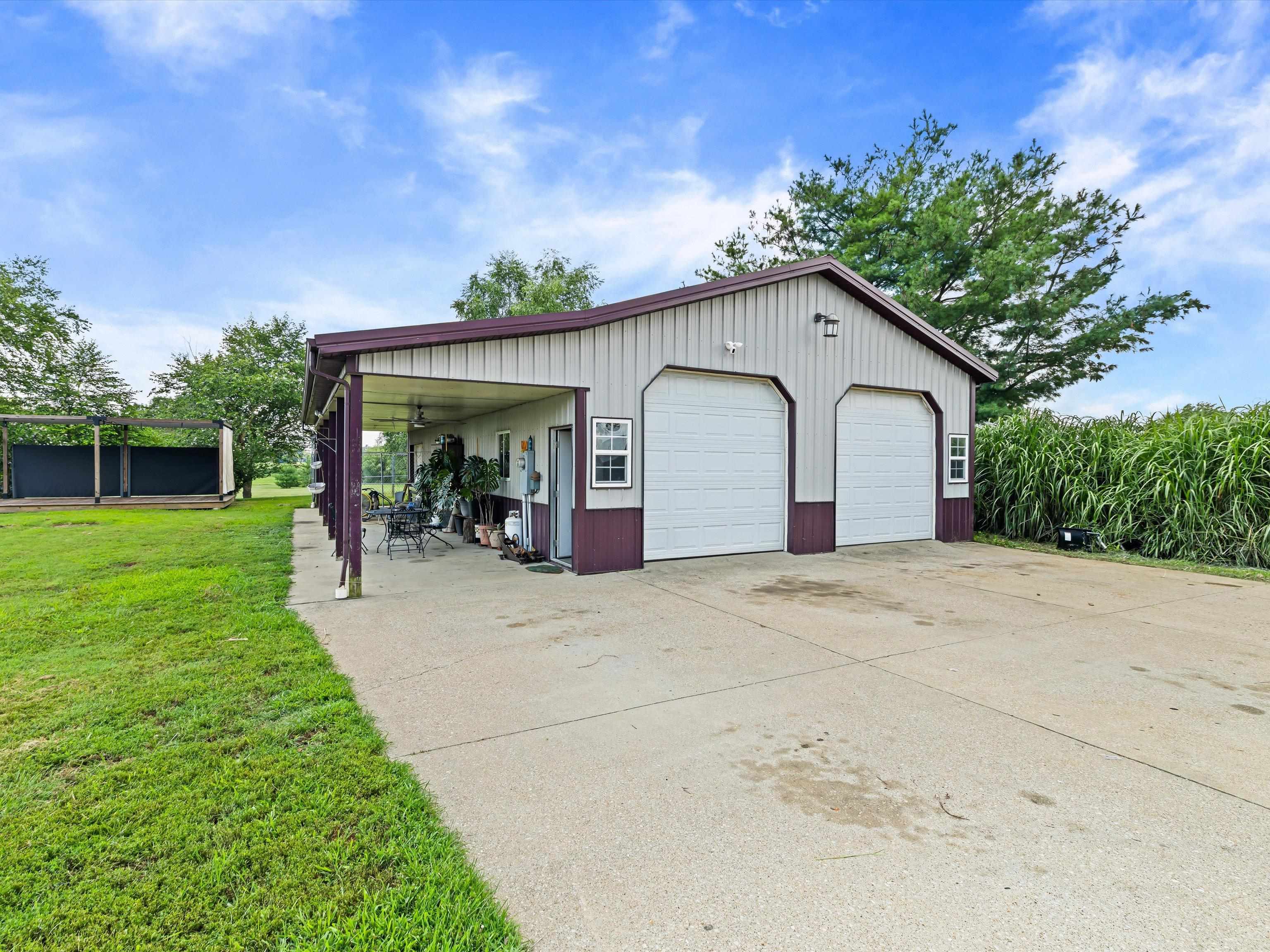 2644 Hayden Road, Owensboro, Kentucky 42303, 4 Bedrooms Bedrooms, ,2 BathroomsBathrooms,Single Family Residence,For Sale,Hayden Road,92653