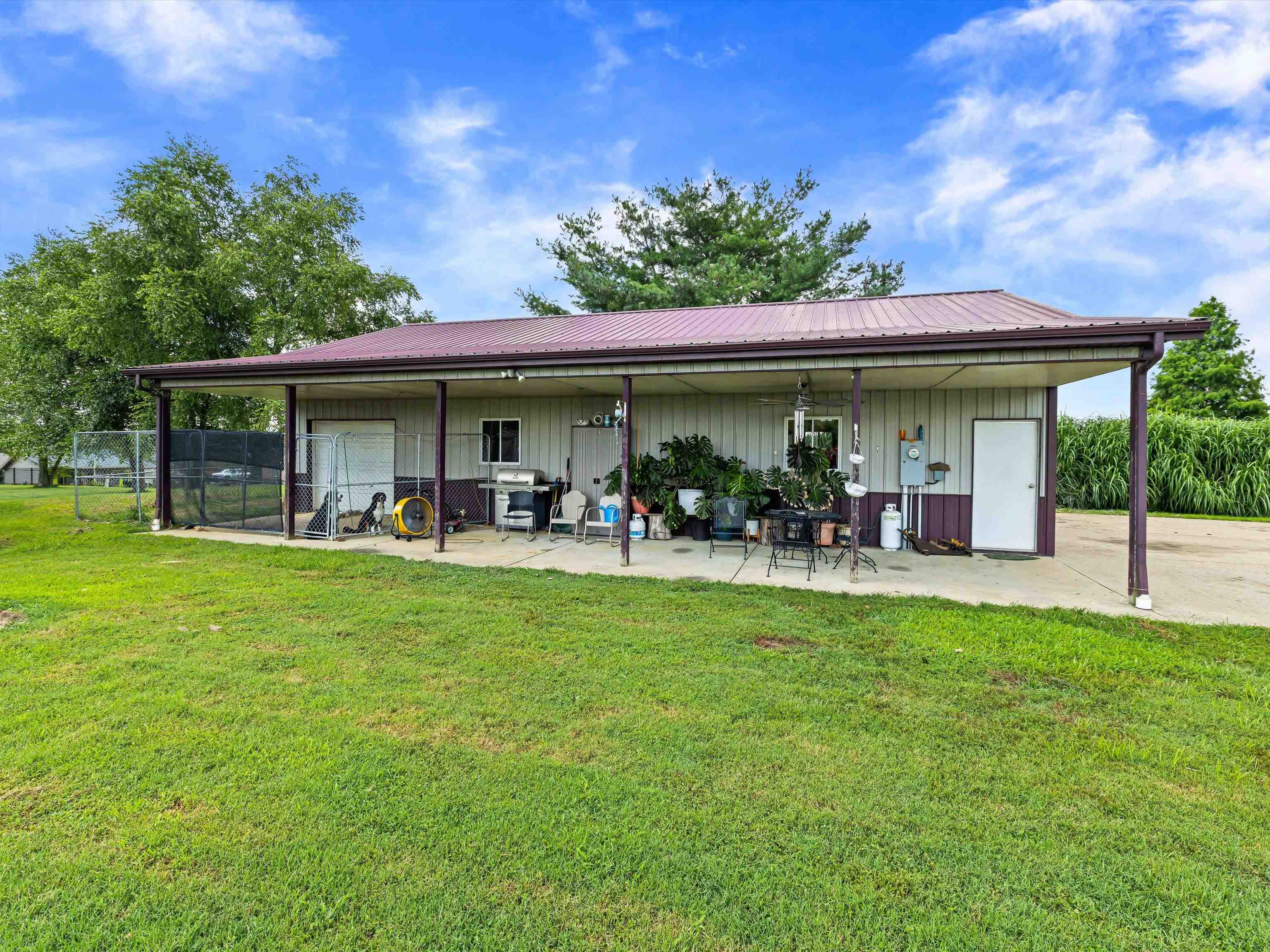 2644 Hayden Road, Owensboro, Kentucky 42303, 4 Bedrooms Bedrooms, ,2 BathroomsBathrooms,Single Family Residence,For Sale,Hayden Road,92653