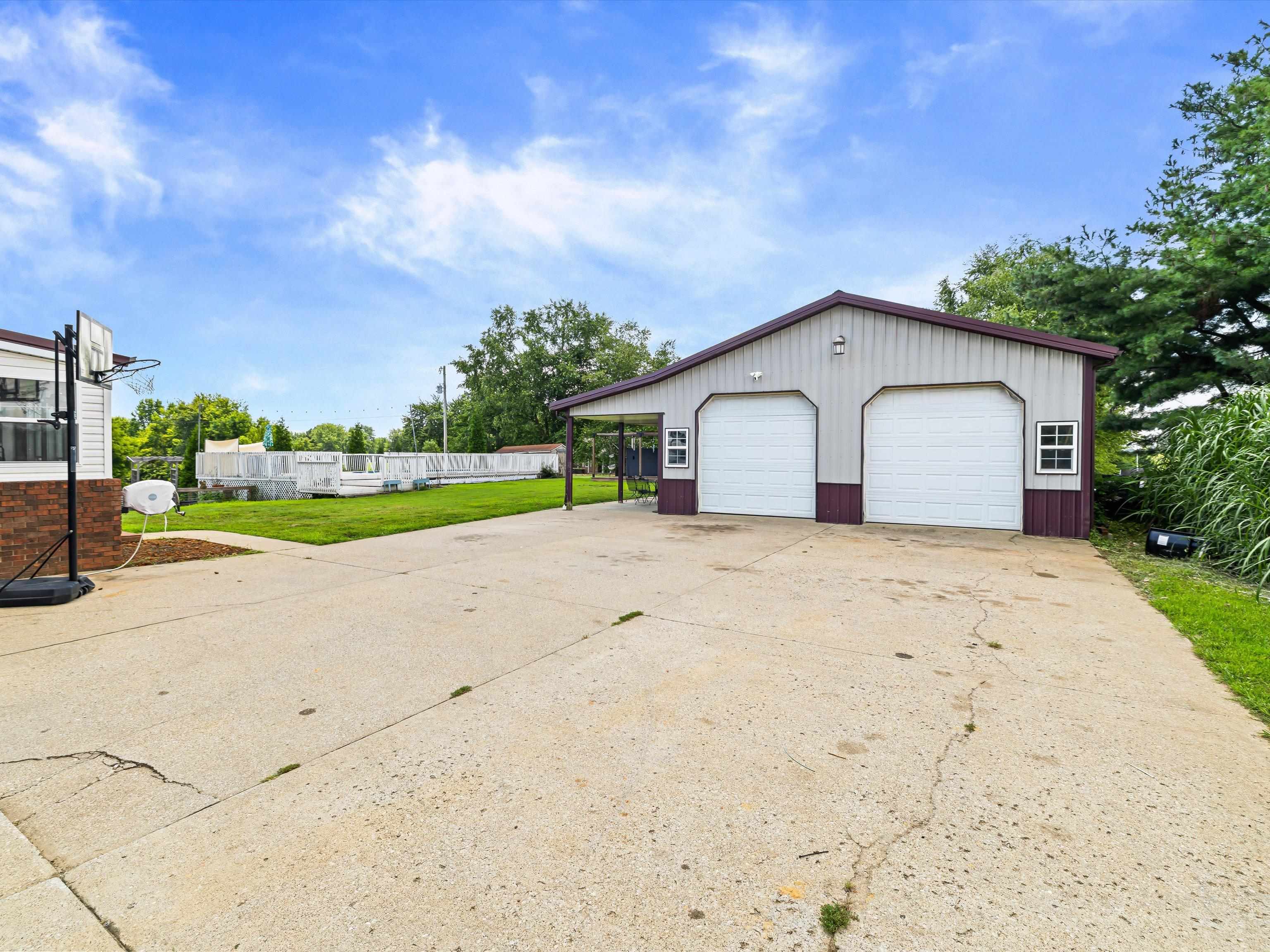 2644 Hayden Road, Owensboro, Kentucky 42303, 4 Bedrooms Bedrooms, ,2 BathroomsBathrooms,Single Family Residence,For Sale,Hayden Road,92653