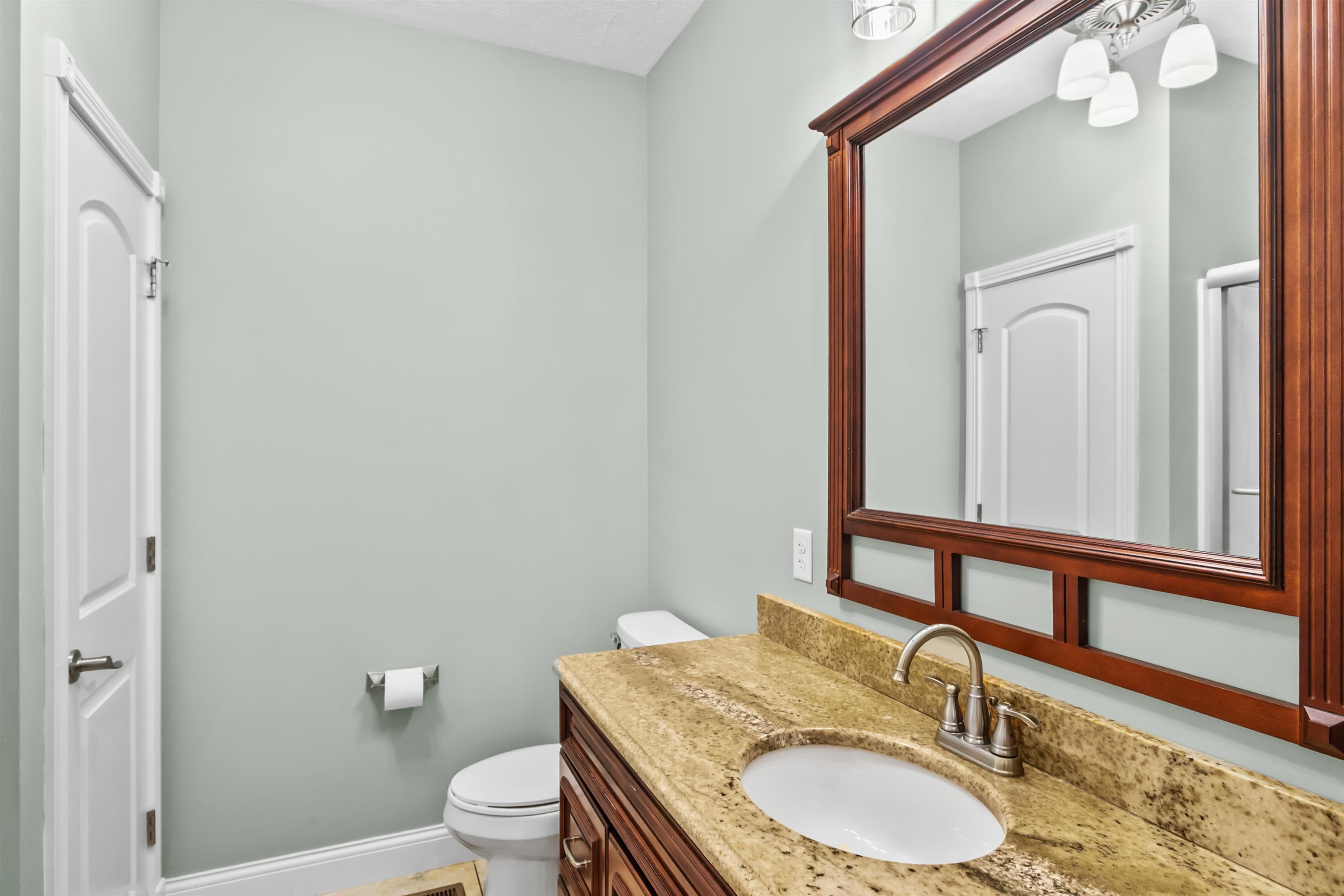 11172 Old Leitchfield Rd., Whitesville, Kentucky 42378, 3 Bedrooms Bedrooms, ,3 BathroomsBathrooms,Single Family Residence,For Sale,Old Leitchfield Rd.,92658