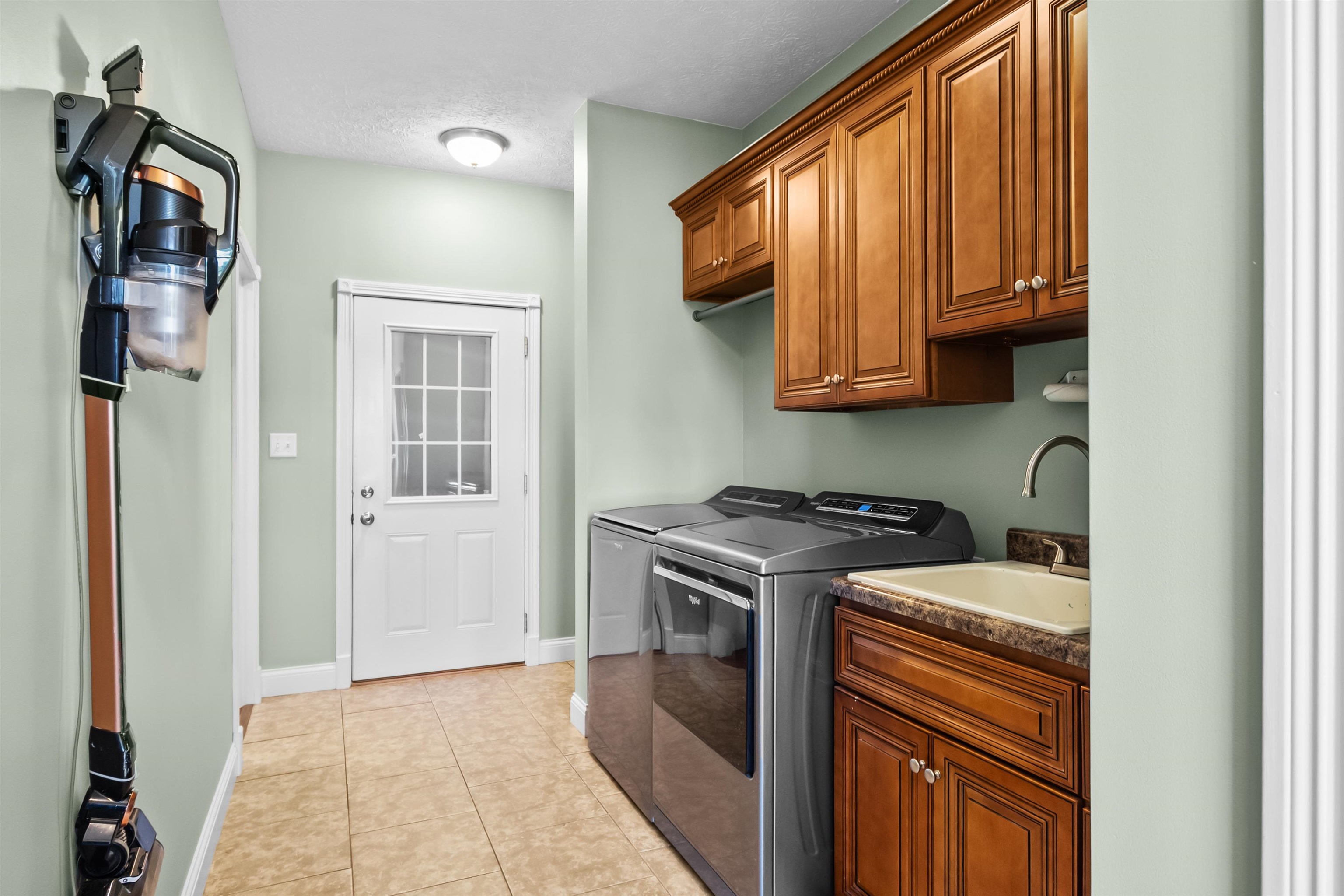 11172 Old Leitchfield Rd., Whitesville, Kentucky 42378, 3 Bedrooms Bedrooms, ,3 BathroomsBathrooms,Single Family Residence,For Sale,Old Leitchfield Rd.,92658