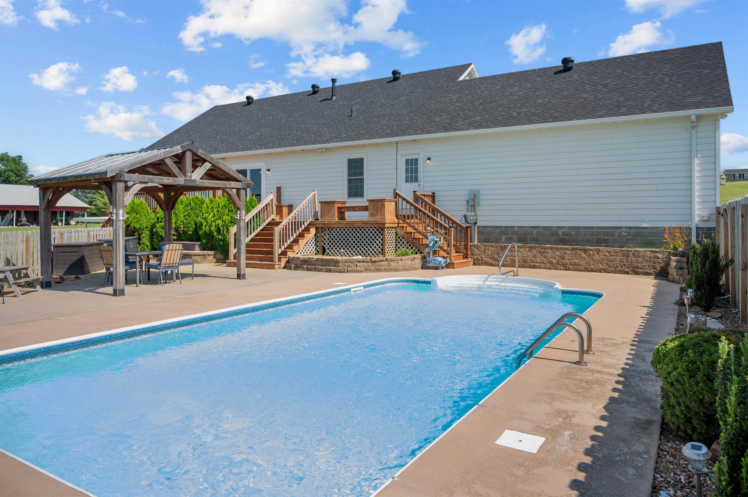 11172 Old Leitchfield Rd., Whitesville, Kentucky 42378, 3 Bedrooms Bedrooms, ,3 BathroomsBathrooms,Single Family Residence,For Sale,Old Leitchfield Rd.,92658