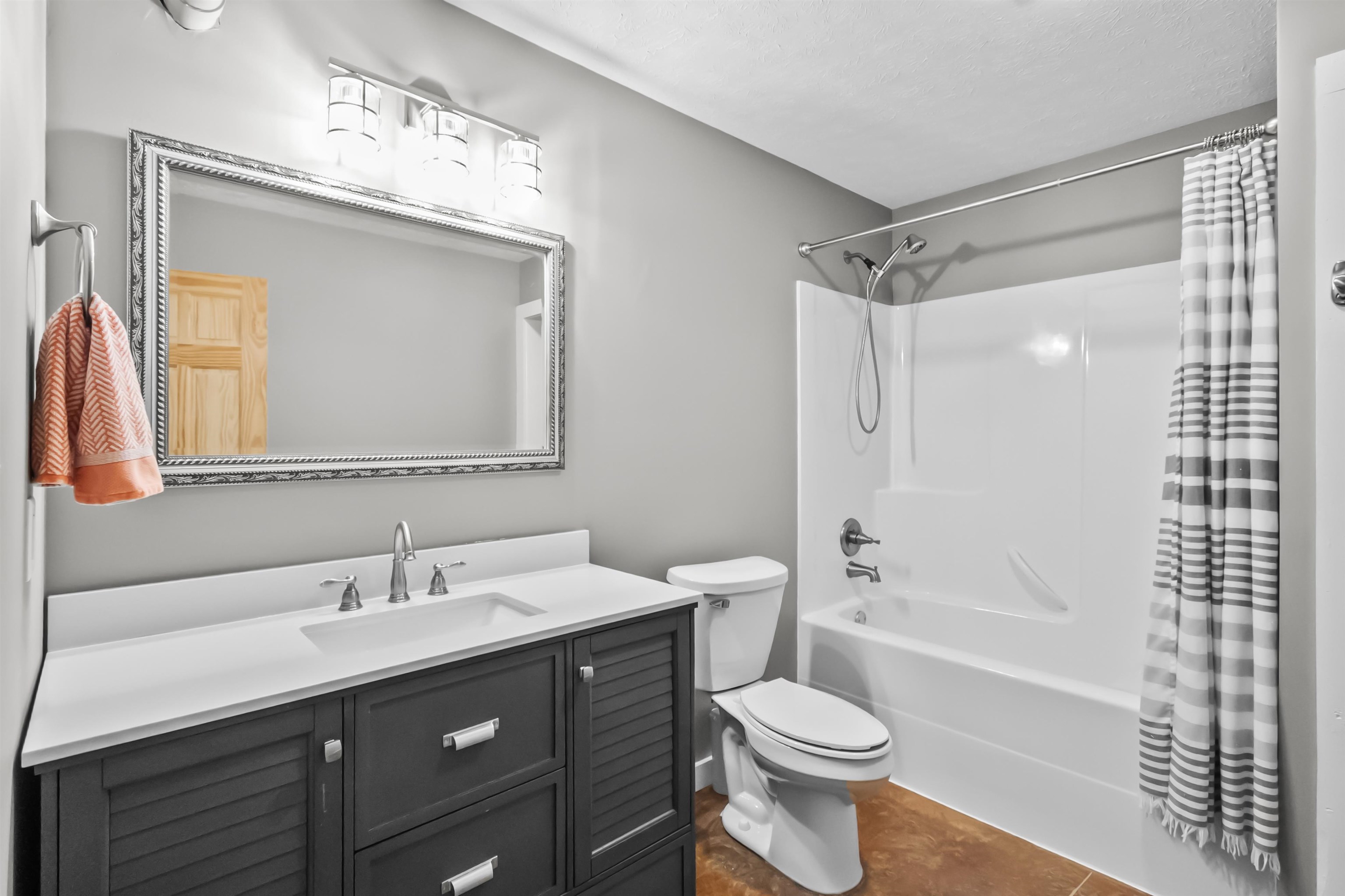 11172 Old Leitchfield Rd., Whitesville, Kentucky 42378, 3 Bedrooms Bedrooms, ,3 BathroomsBathrooms,Single Family Residence,For Sale,Old Leitchfield Rd.,92658