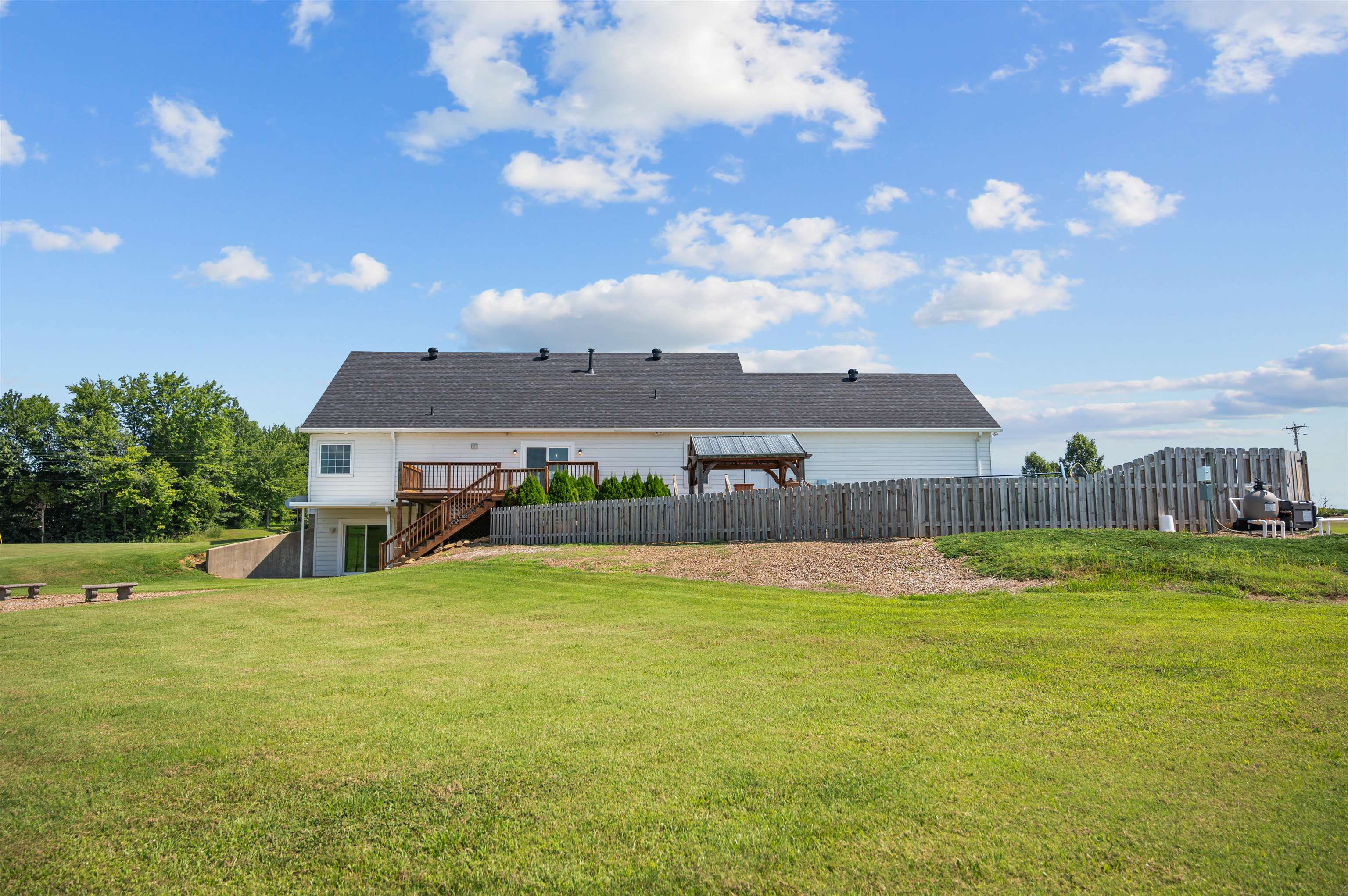 11172 Old Leitchfield Rd., Whitesville, Kentucky 42378, 3 Bedrooms Bedrooms, ,3 BathroomsBathrooms,Single Family Residence,For Sale,Old Leitchfield Rd.,92658