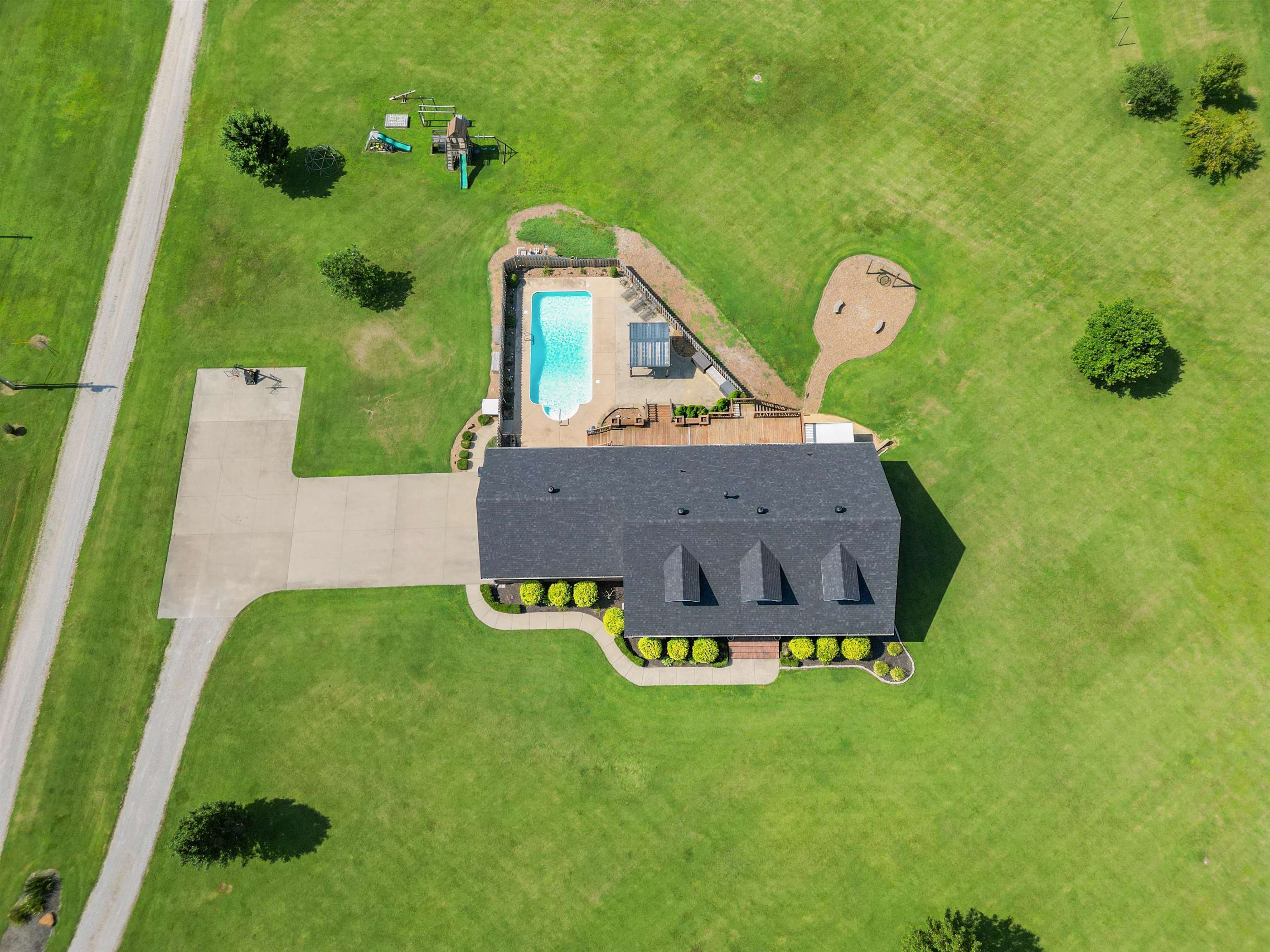 11172 Old Leitchfield Rd., Whitesville, Kentucky 42378, 3 Bedrooms Bedrooms, ,3 BathroomsBathrooms,Single Family Residence,For Sale,Old Leitchfield Rd.,92658