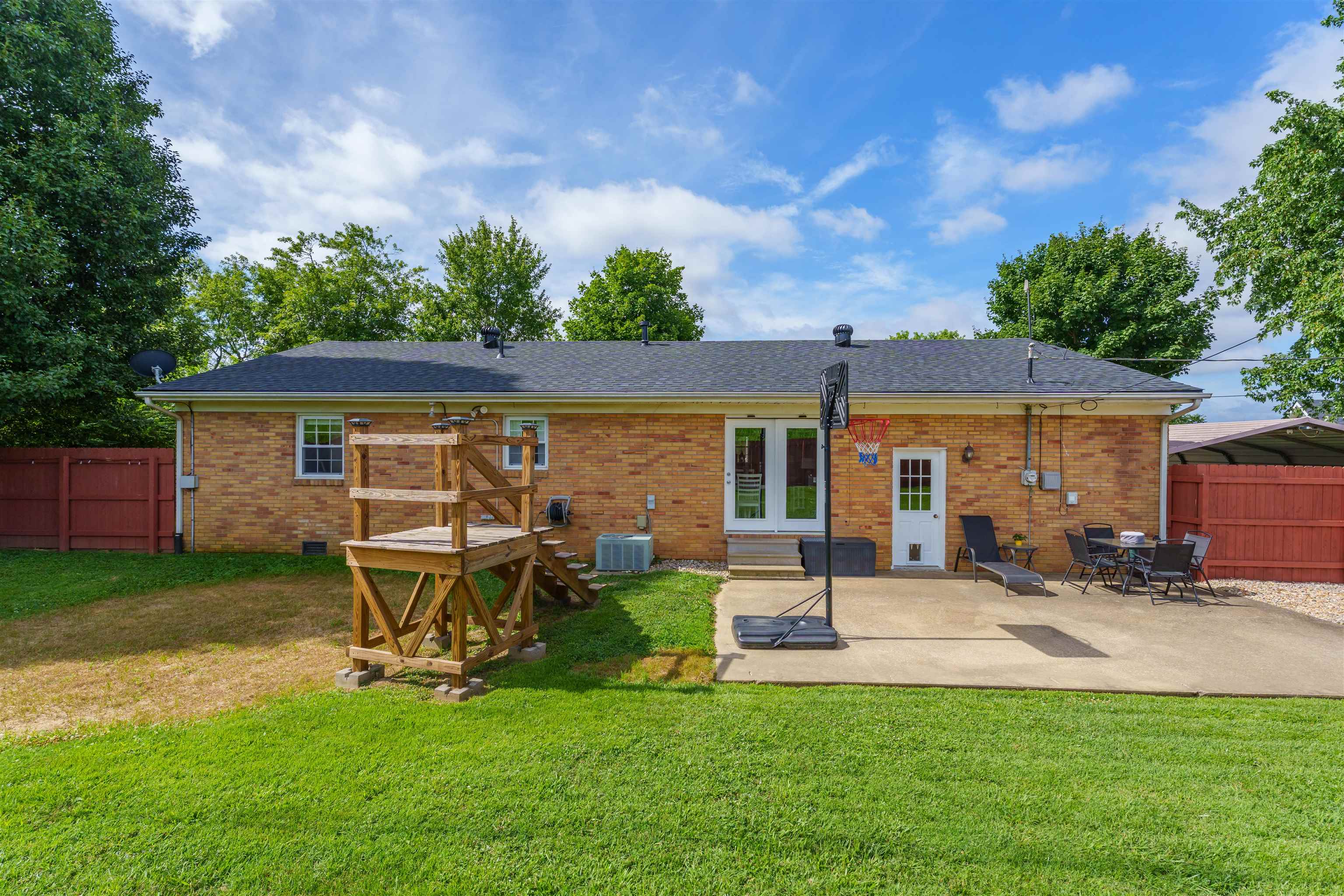 2617 Wimsatt Ct, Owensboro, Kentucky 42303, 3 Bedrooms Bedrooms, ,1 BathroomBathrooms,Single Family Residence,For Sale,Wimsatt Ct,92664